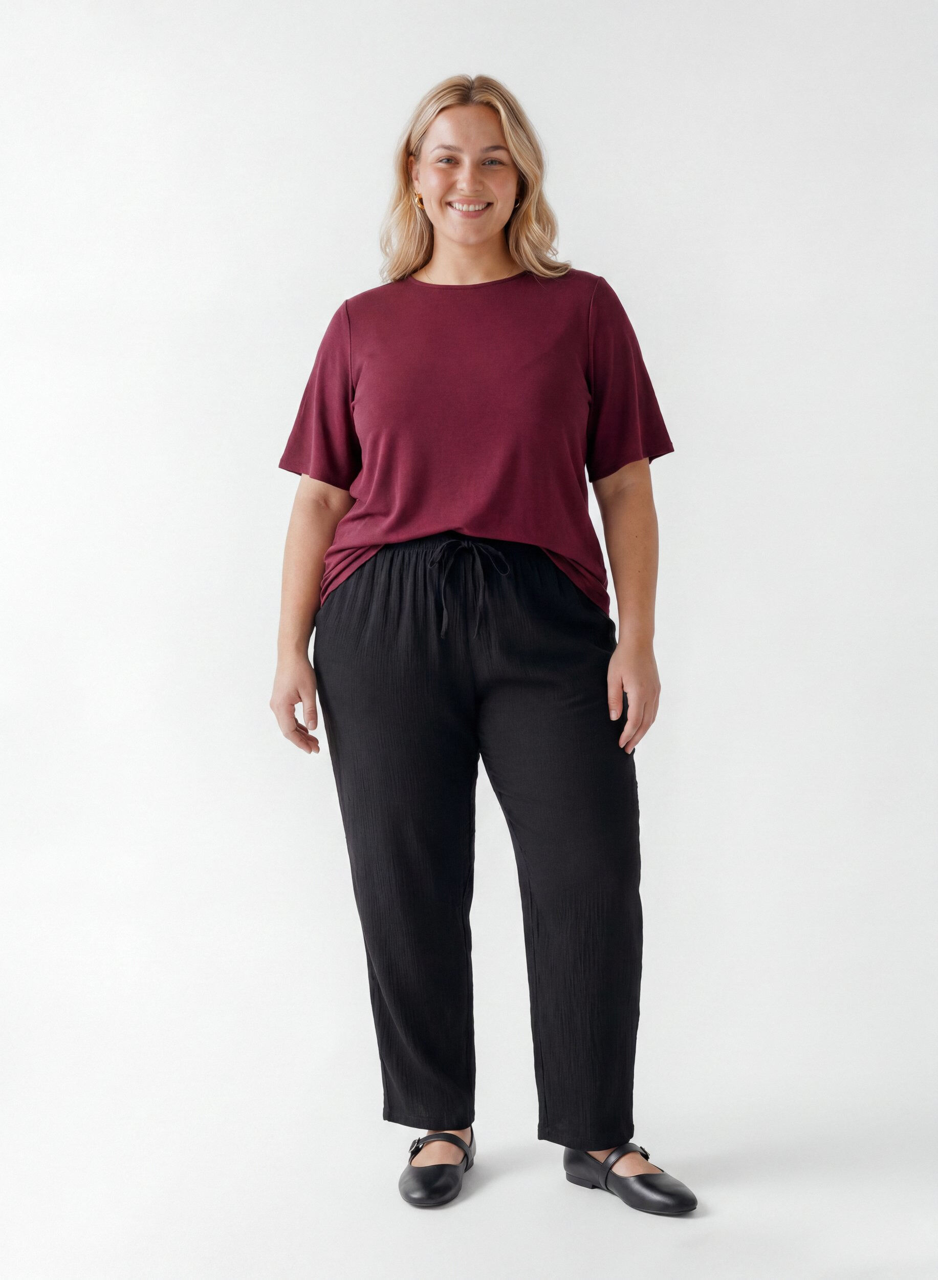 ZizziKort&auml;rmad v&auml;vd blus med rund hals, R&ouml;d, Model image number 1