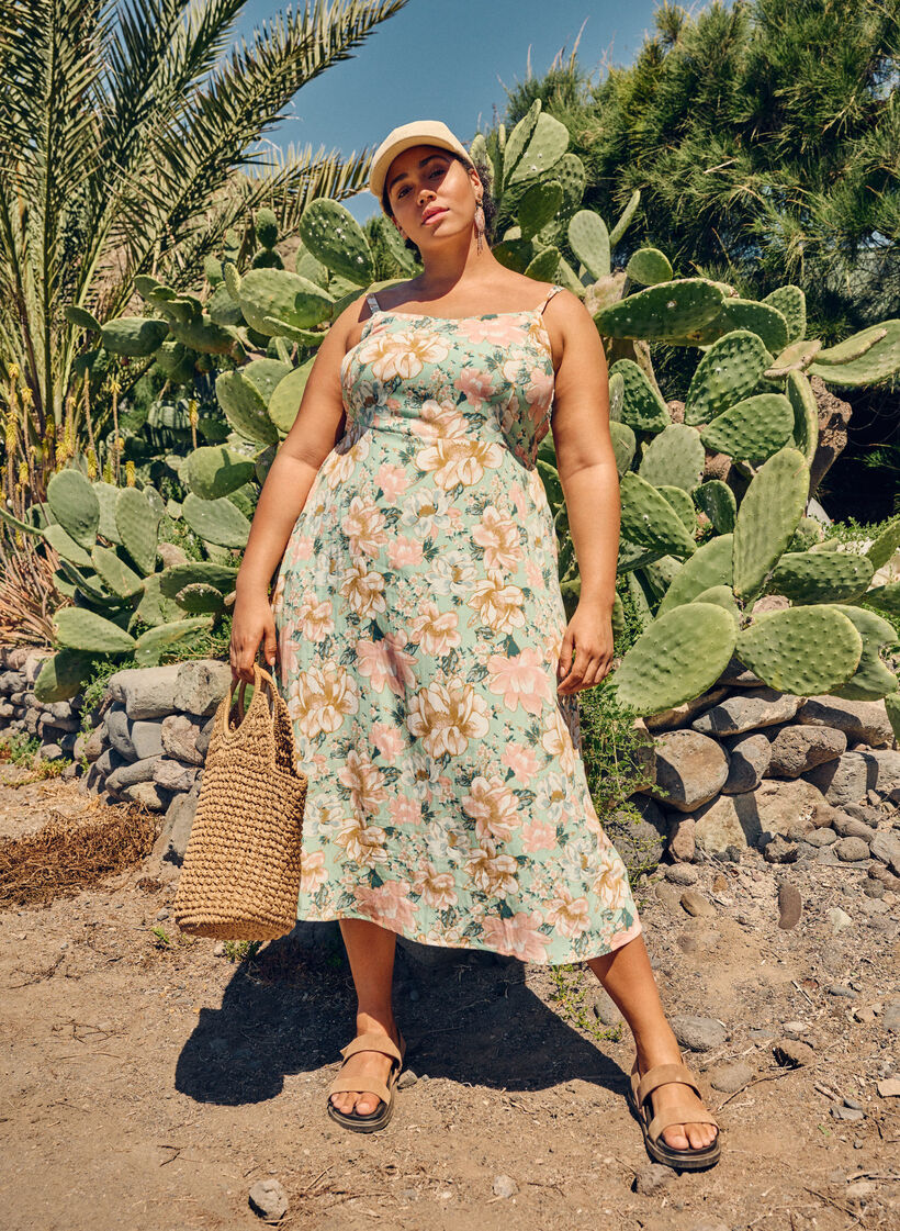 Blommig slipklänning i viskos med smock, Green Flower, Image image number 0