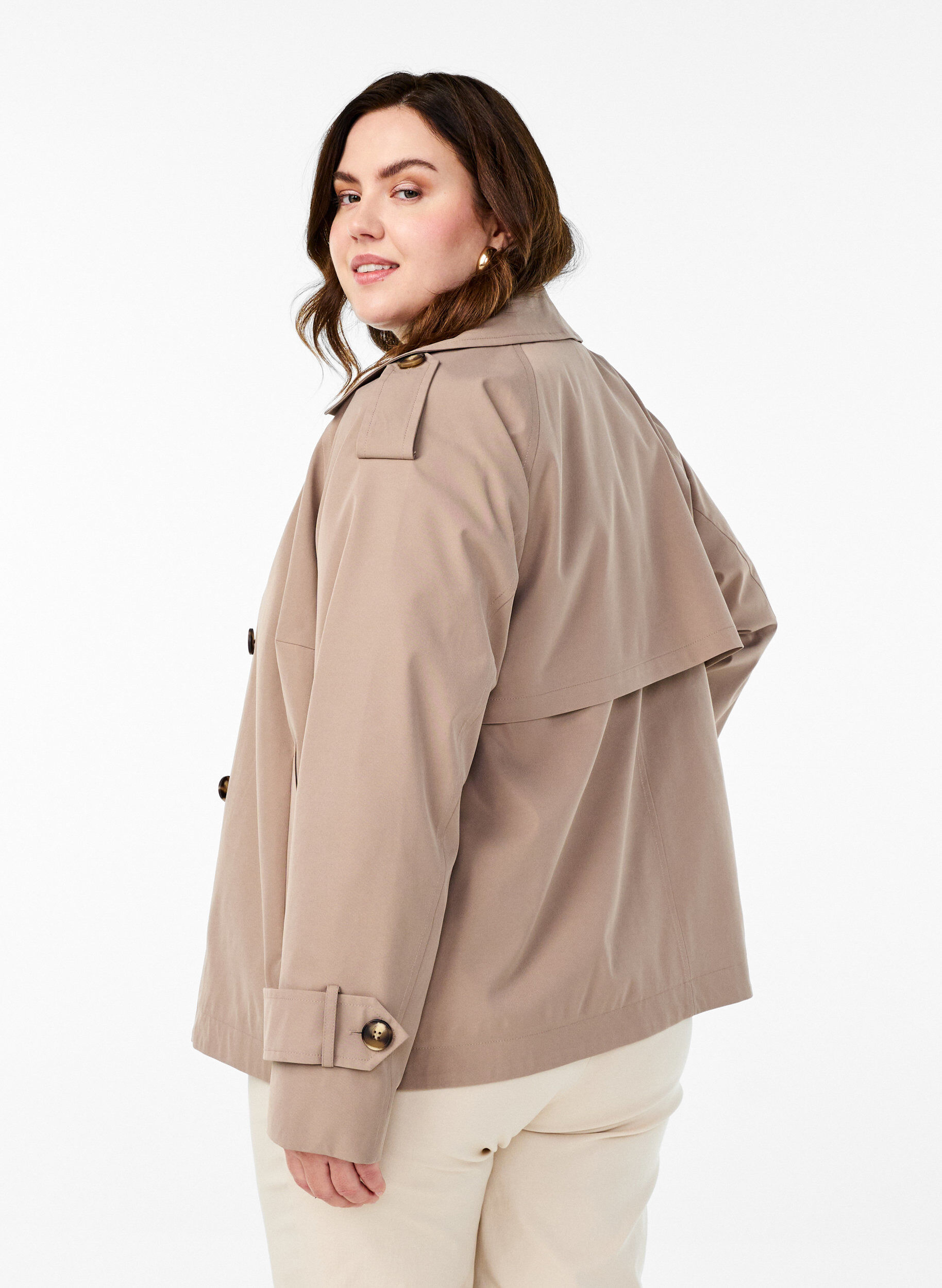 Zizzi Kort trenchcoat med klassiska detaljer, Gr&aring;, Model image number 2