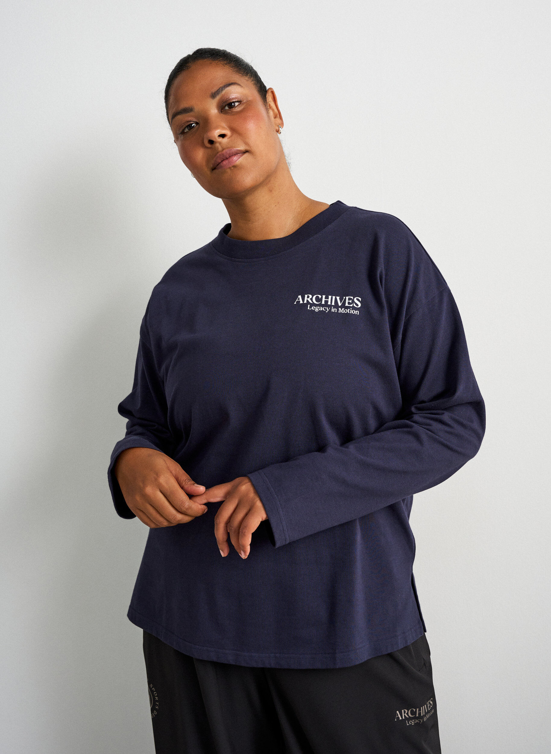 ZizziL&aring;ng&auml;rmad blus i jersey med texttryck, Bl&aring;, Model image number 0