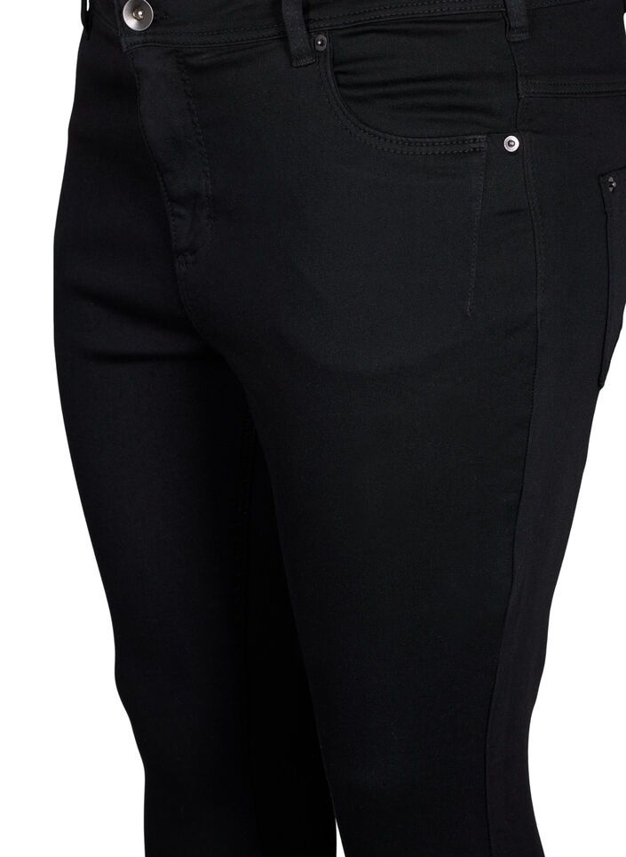 Croppade Amy jeans med blixtl&aring;s, Svart, Packshot image number 2