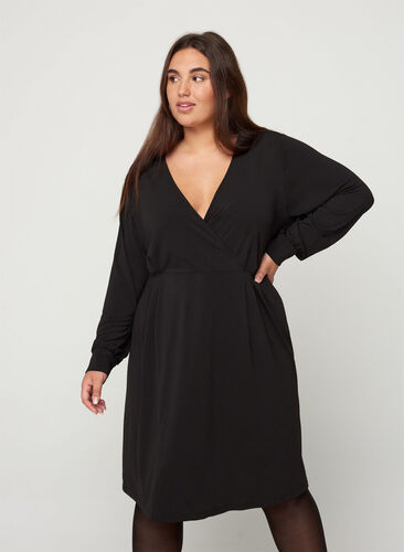 Långärmad klänning med avskärning, Black, Model image number 0
