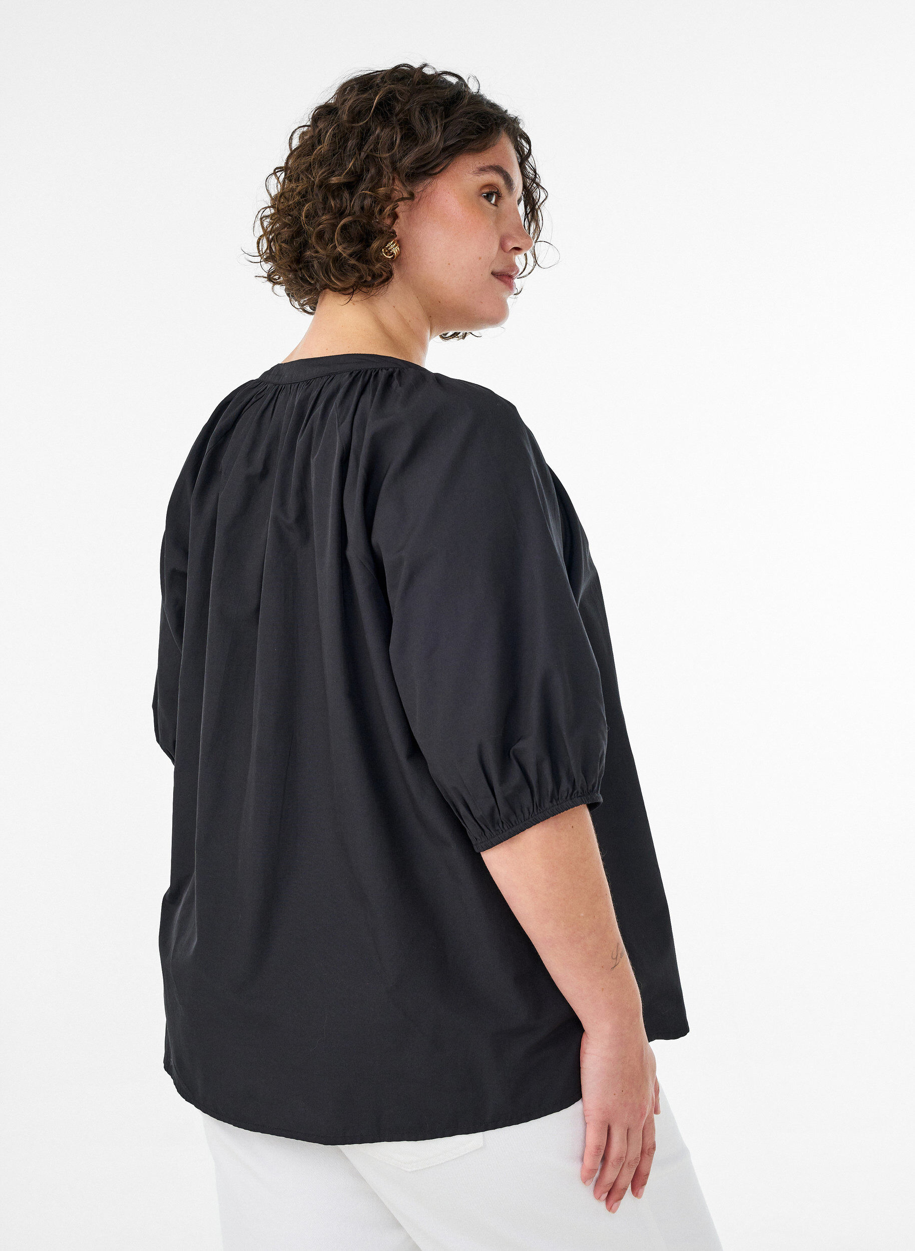 ZizziSkjortblus med kn&auml;ppning och knytsk&auml;rp, Svart, Model image number 2