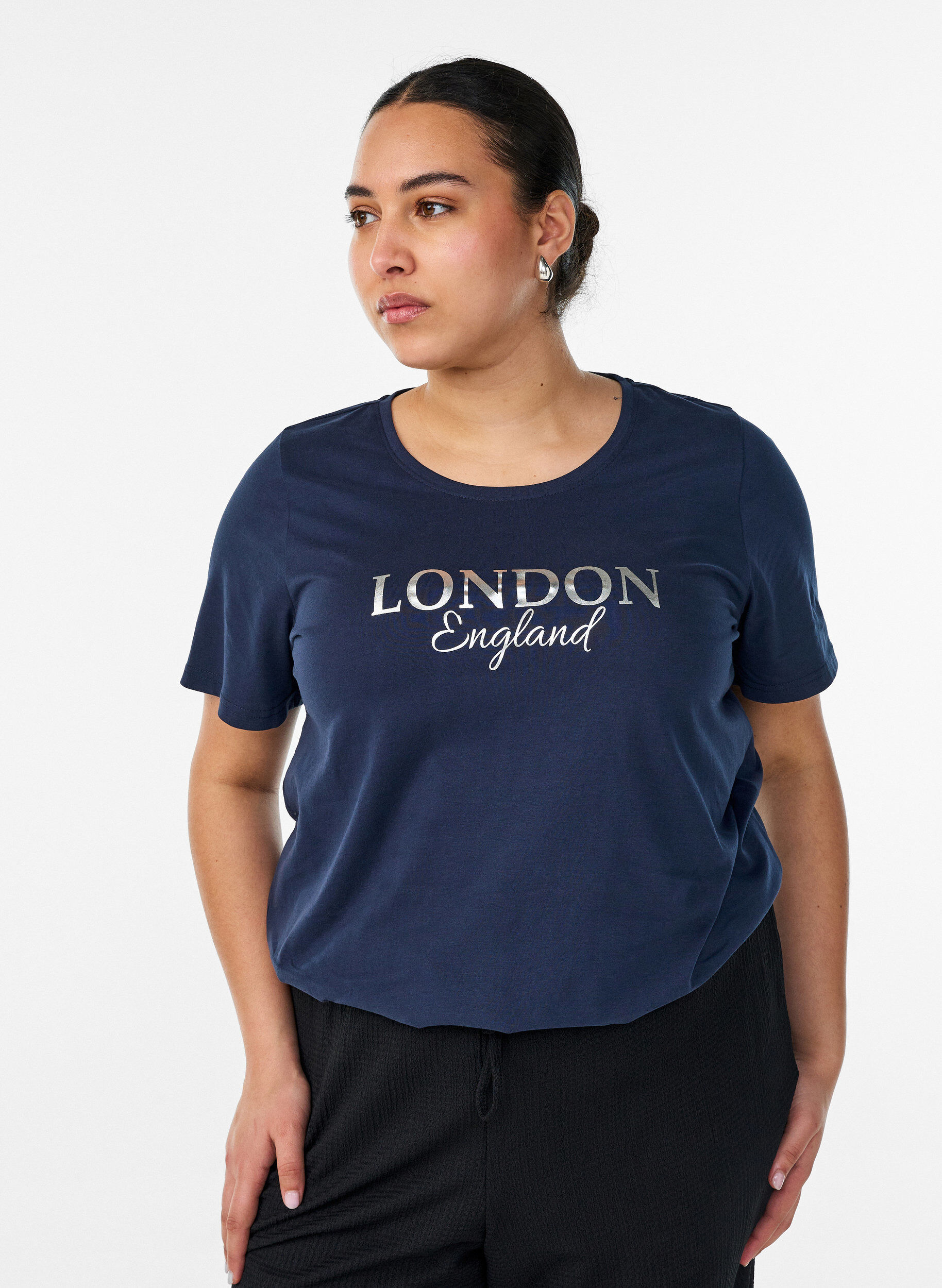 T-shirt med tryck, Bl&aring;, Model