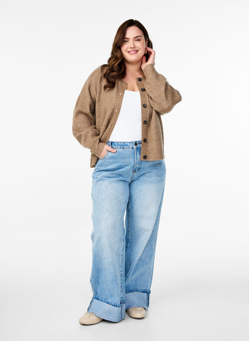 Ribbstickad kofta med knappar, Brun, Model image number 1