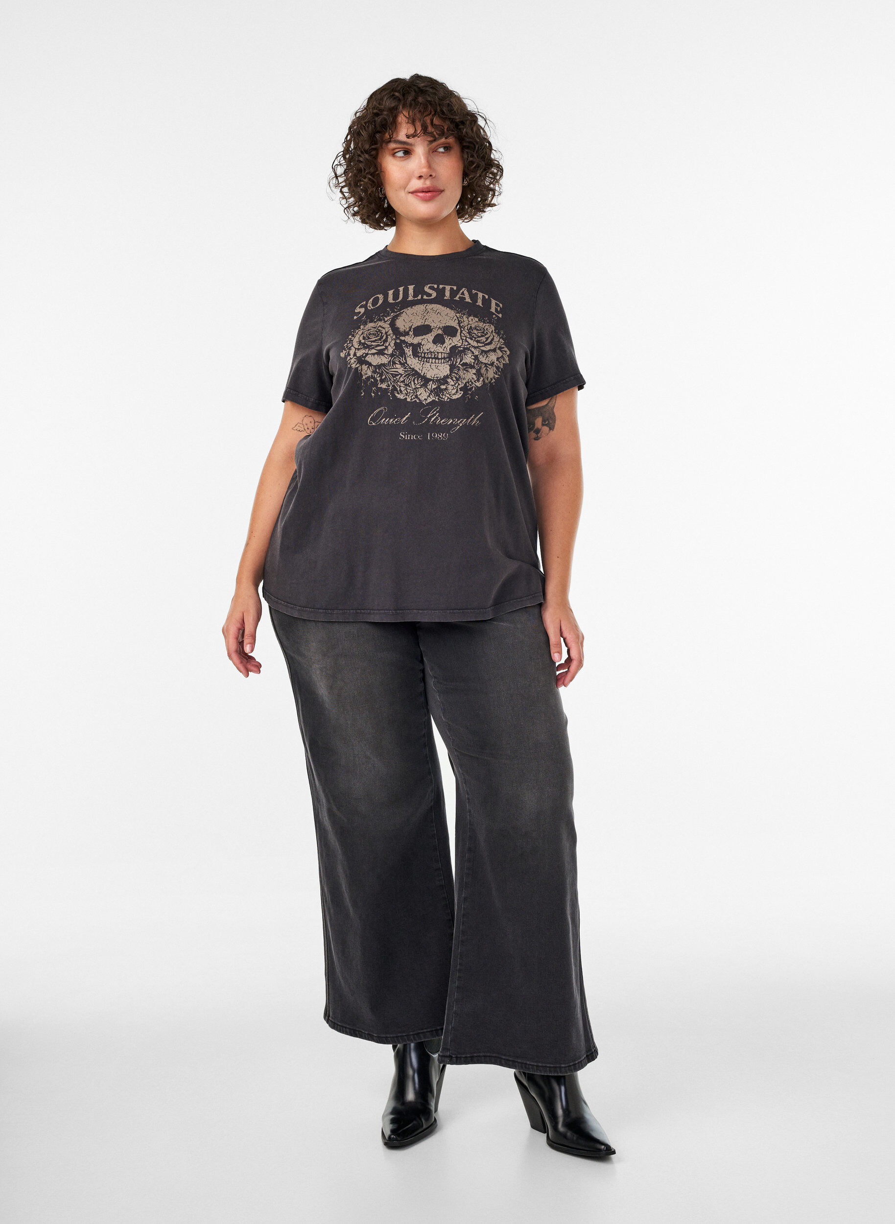 ZizziT-shirt i ekologisk bomull med grafiskt tryck, Beige, Model image number 1