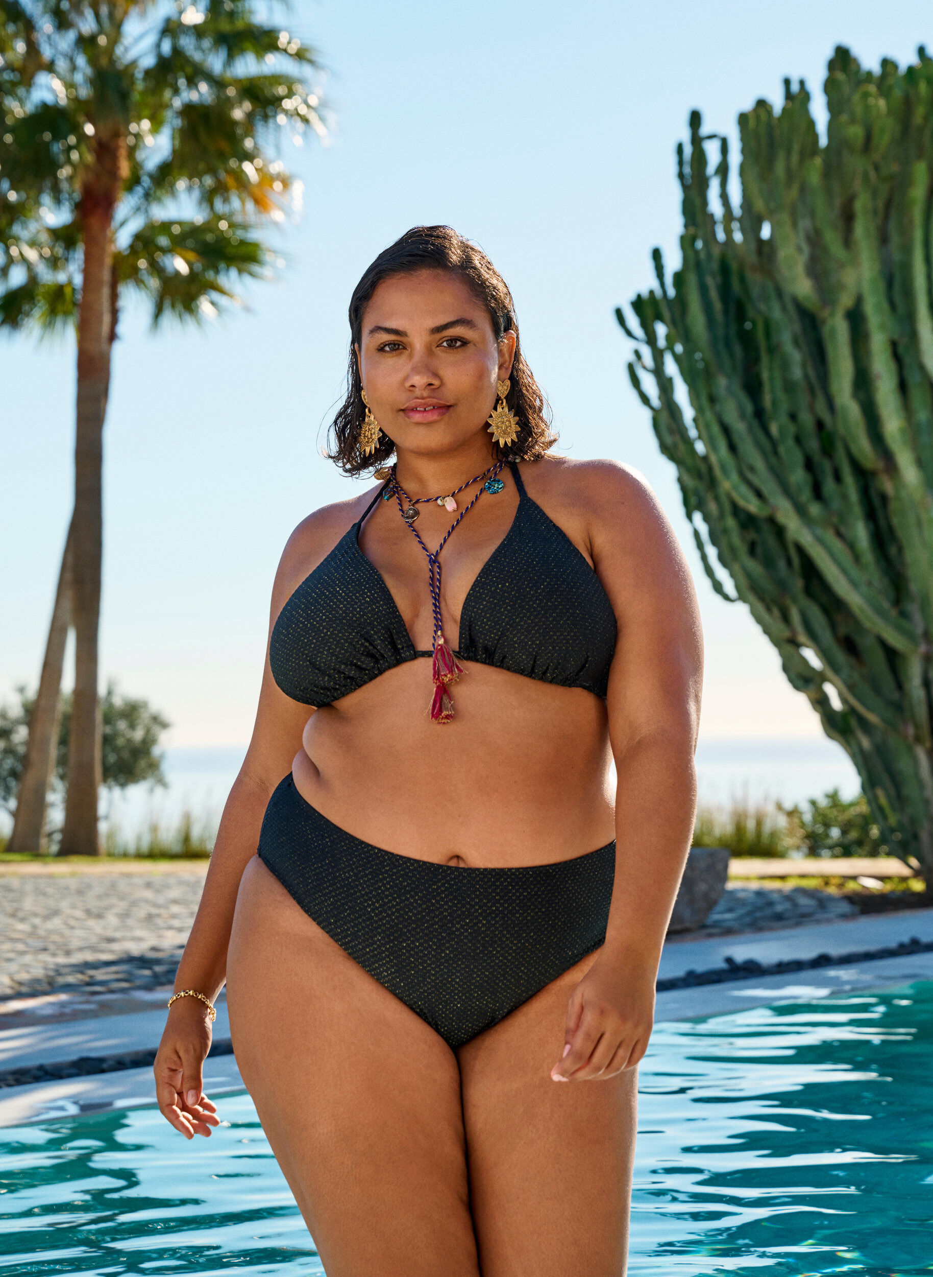 Zizzi Bikinitrosa med glitter och tai-sk&auml;rning, Svart, Image image number 0