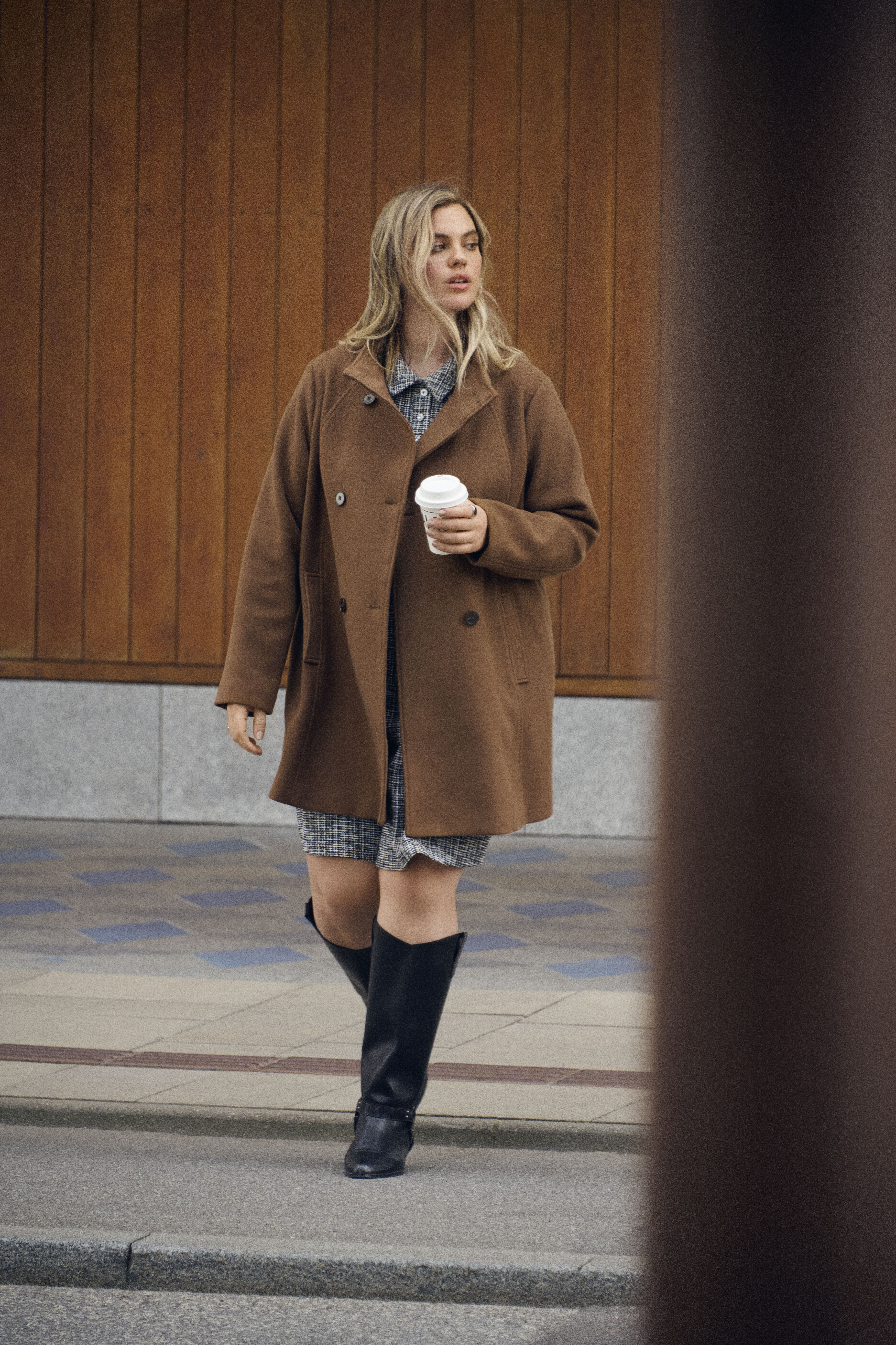 Zizzi Look med kappa, , Model