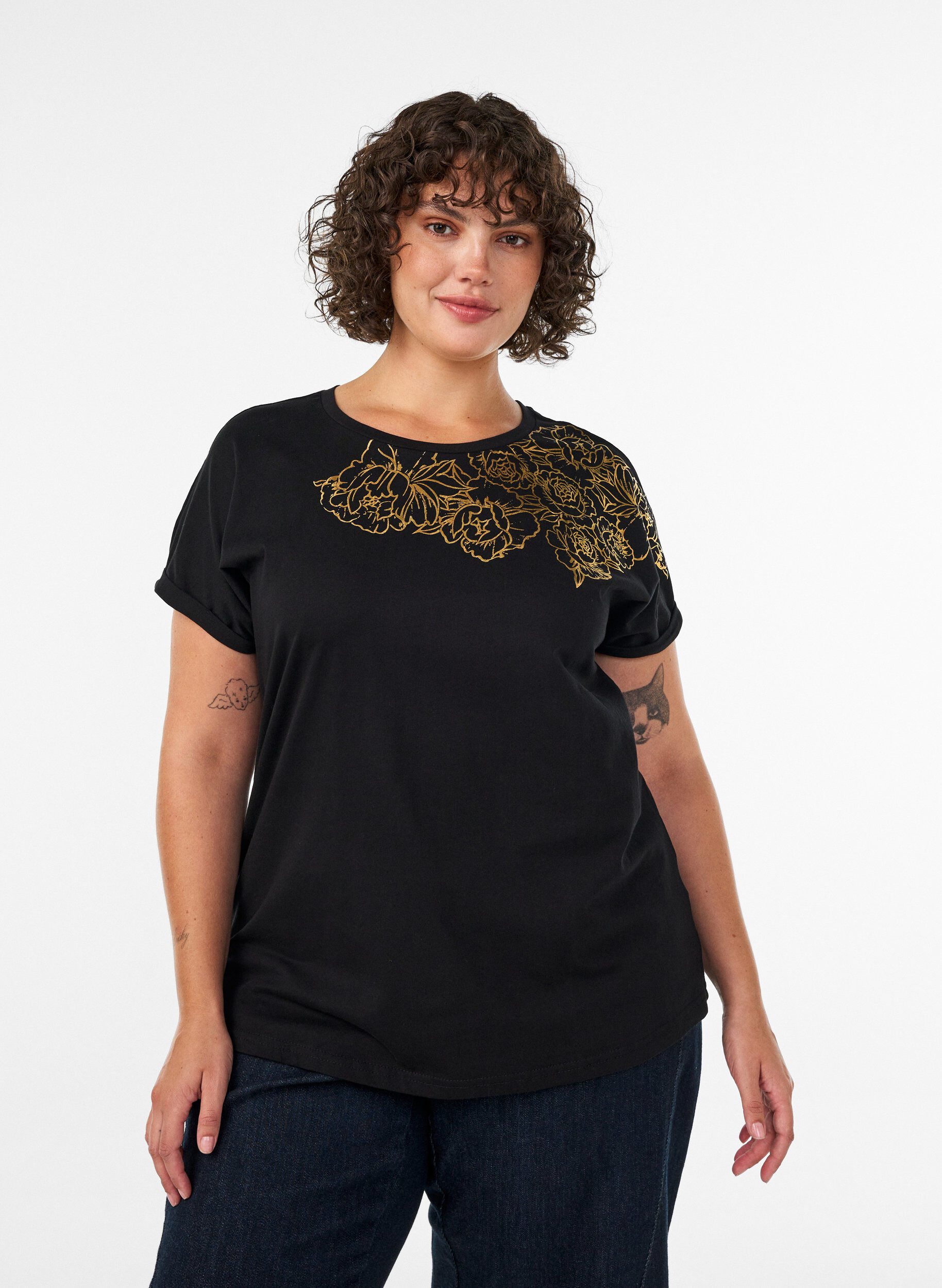 ZizziT-shirt i bomull med blommigt m&ouml;nster, Svart, Model image number 0