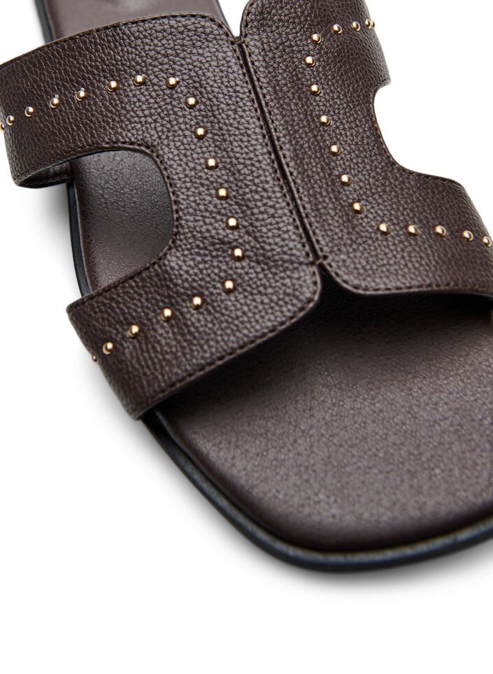 Platta sandaler med nitar, Brun, Packshot image number 3