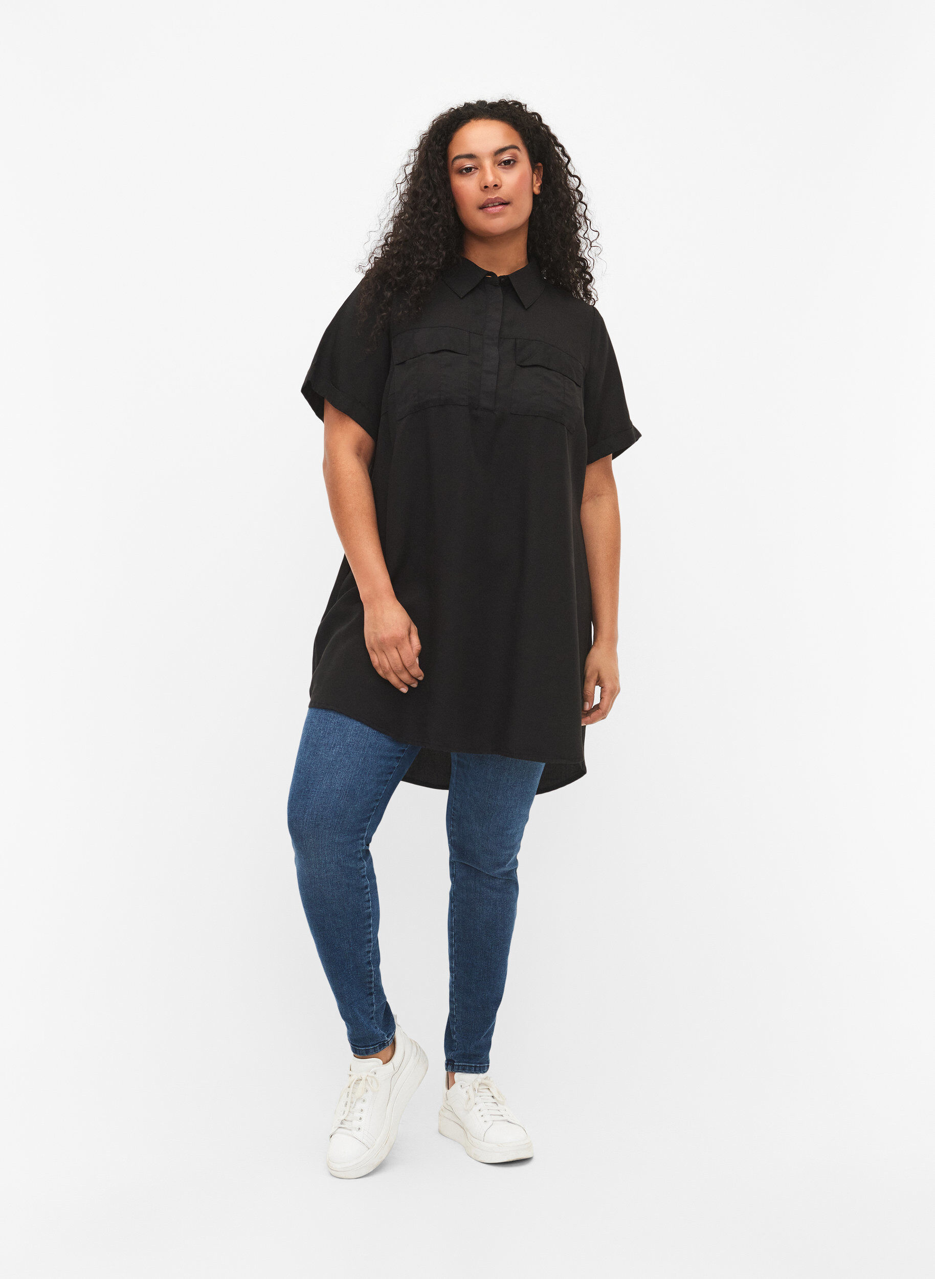 Zizzi Kort&auml;rmad tunika i lyocell (TENCEL&trade;), Black, Model image number 1