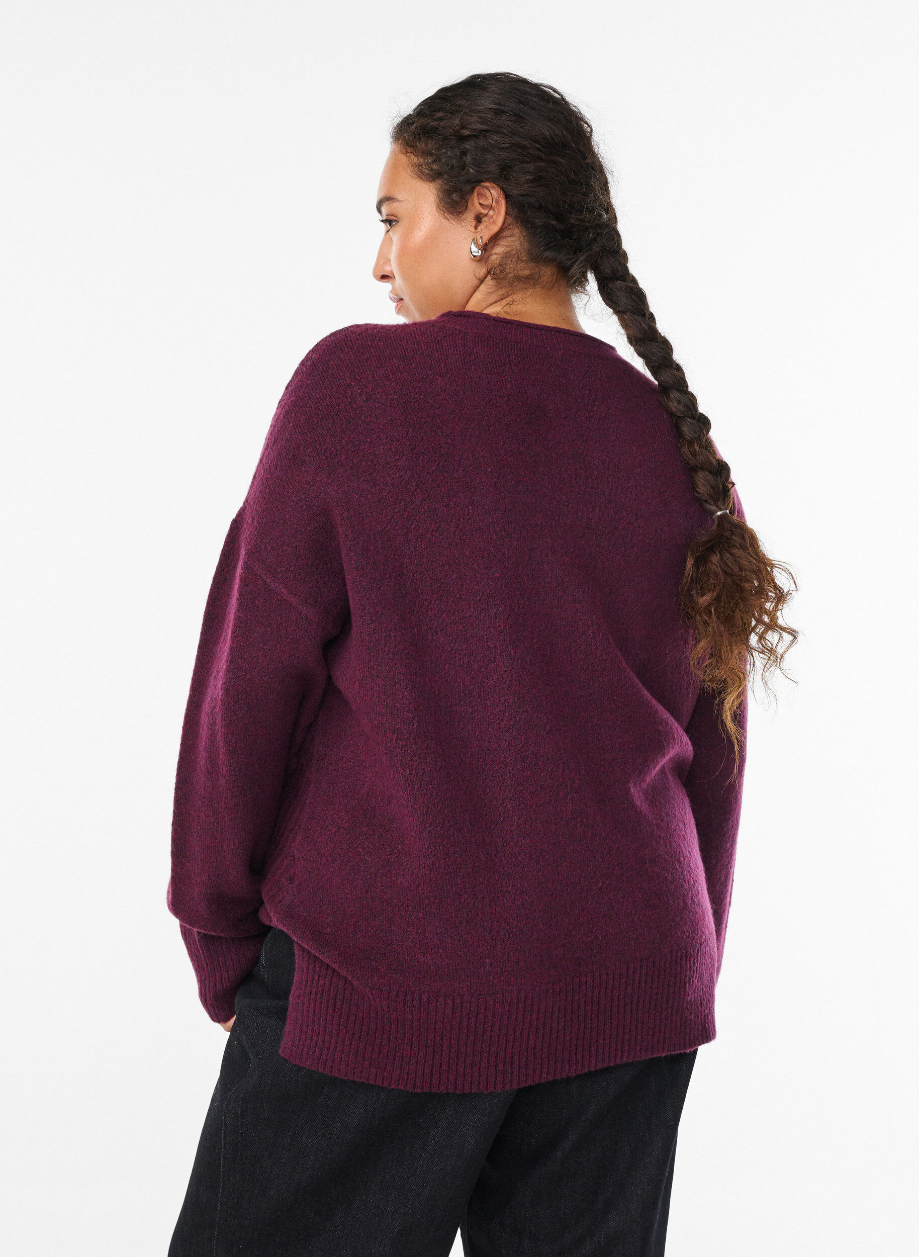 ZizziStickad blus med V-format ribbm&ouml;nster och slitsar, Lila, Model image number 2