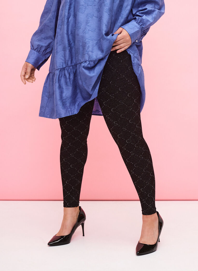 Sömlösa leggings med silverfärgat mönster, Black, Model image number 0