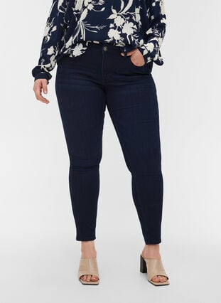 Sanna jeans med extra slim fit och normal midjehöjd, Dark blue, Model image number 2