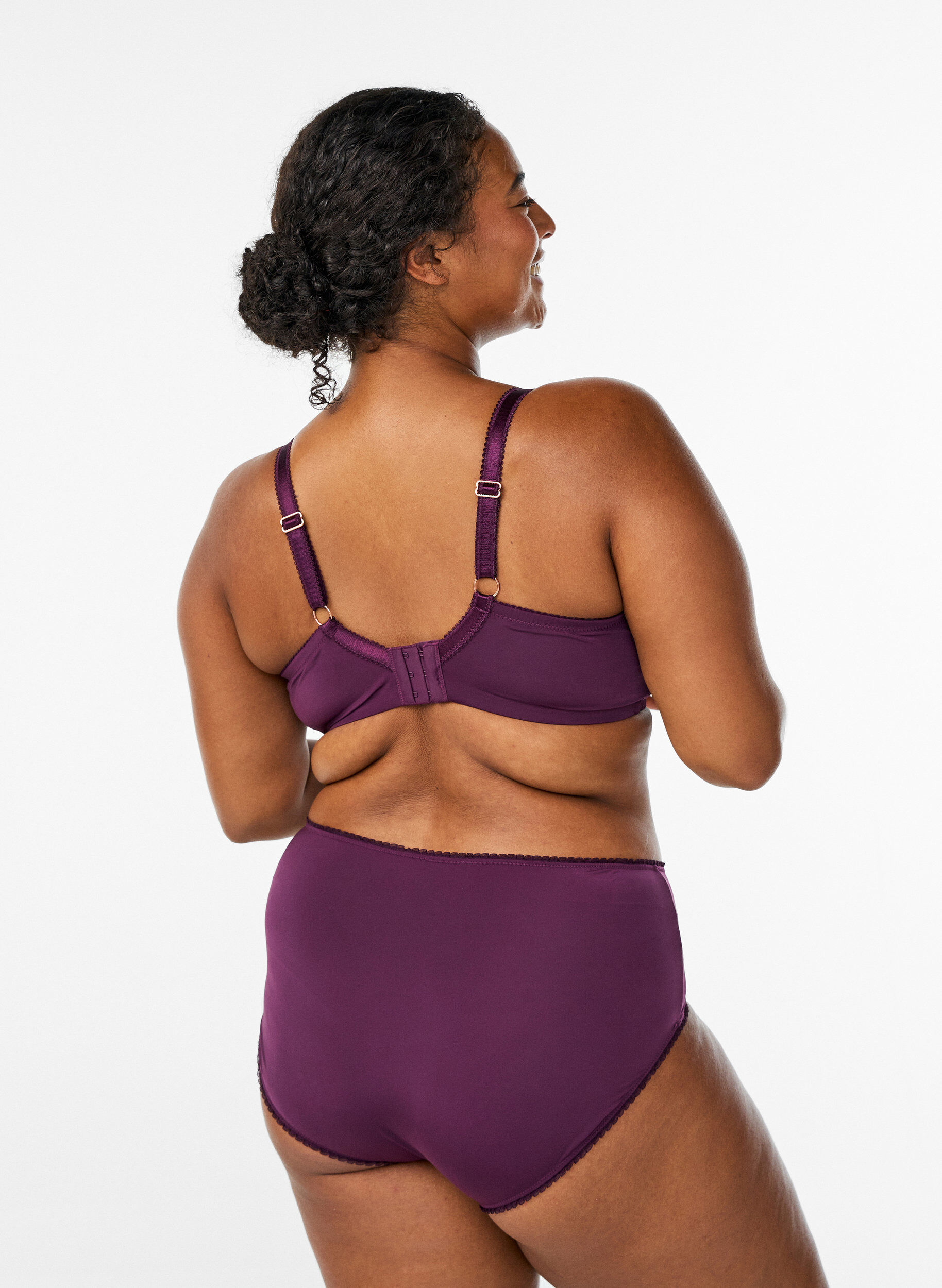 Zizzi Trosor i mikrofiber med blombroderi, Lila, Model image number 1