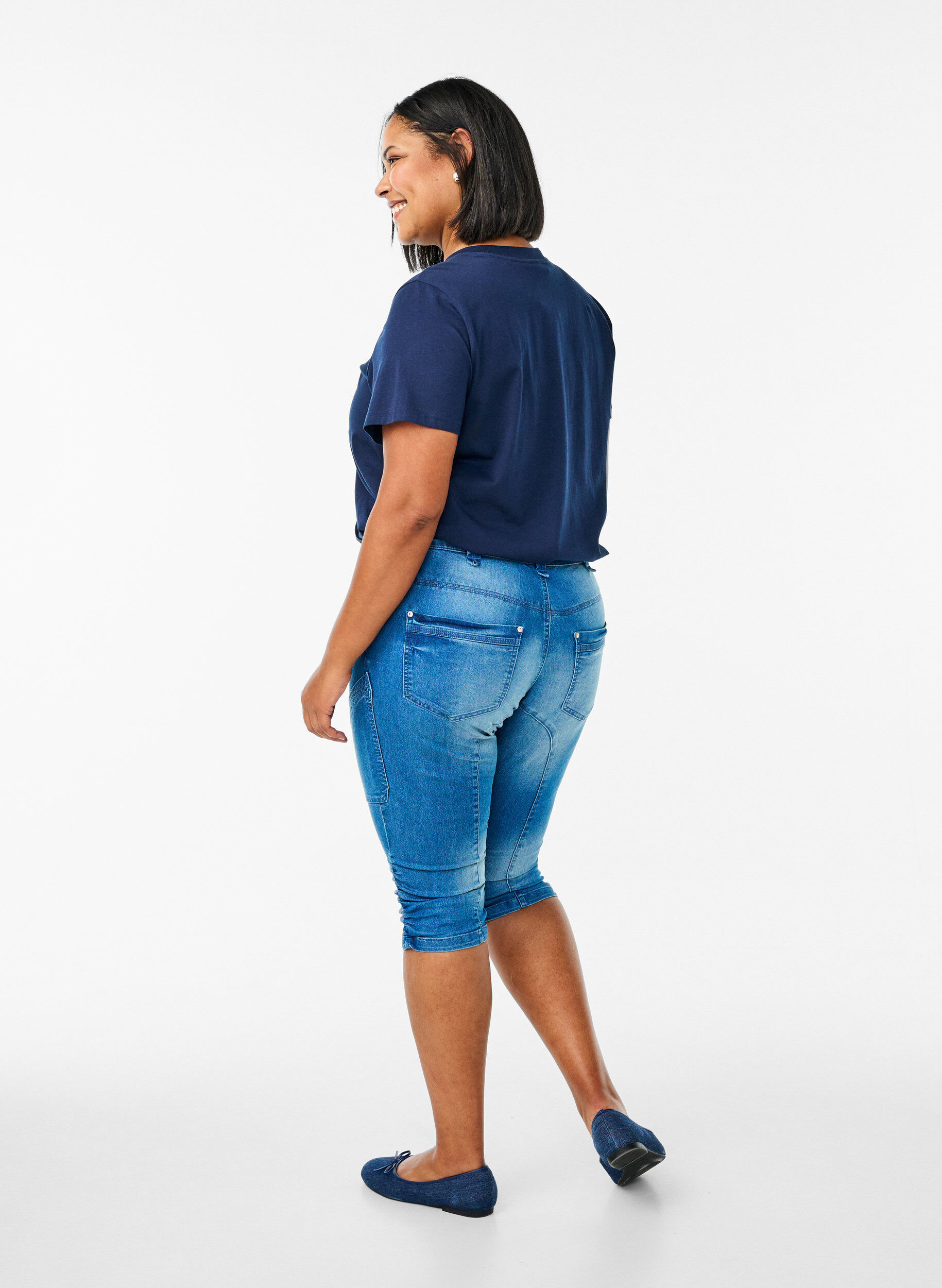 ZizziCaprijeans med smal passform och fickor, Bl&aring;, Model image number 1