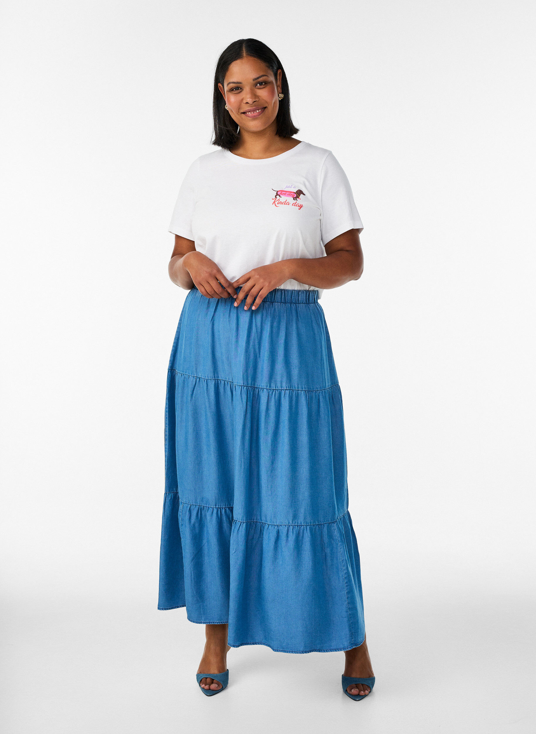 ZizziMaxijeanskjol med volanger, Bl&aring;, Model image number 0