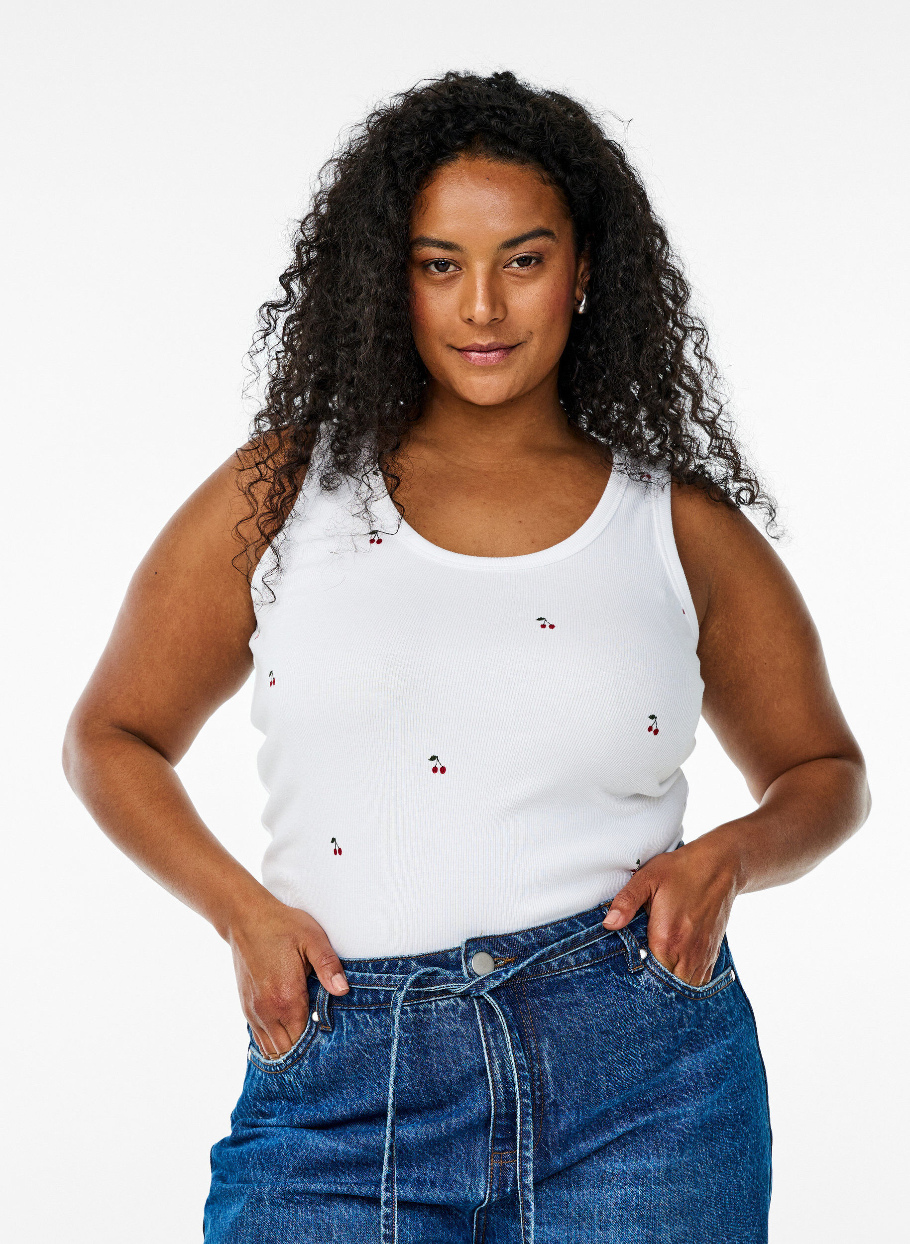 Zizzi T&aring;tsittande topp med motiv, Vit, Model image number 0