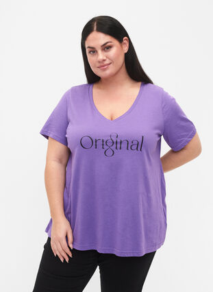 V-ringad t-shirt i bomull med texttryck, Deep Lavender ORI, Model image number 0