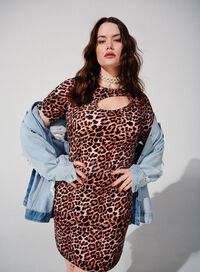 Leopardklänning, , Model