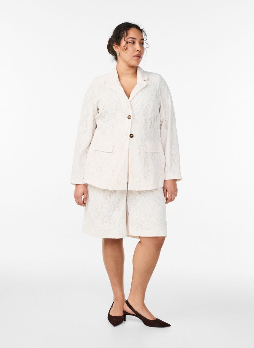 Bermudashorts i spets med h&ouml;g midja, Vanilla, Model image number 0