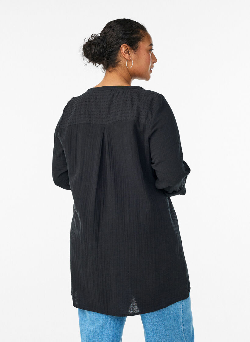 Tunika i bomullsmuslin med broderie anglaise, Svart, Model image number 2