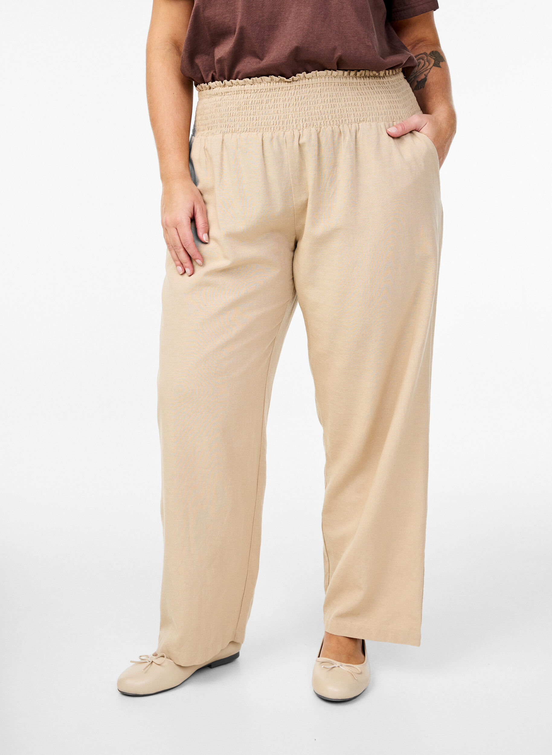 Zizzi Smockbyxor med linne, Beige, Model image number 2