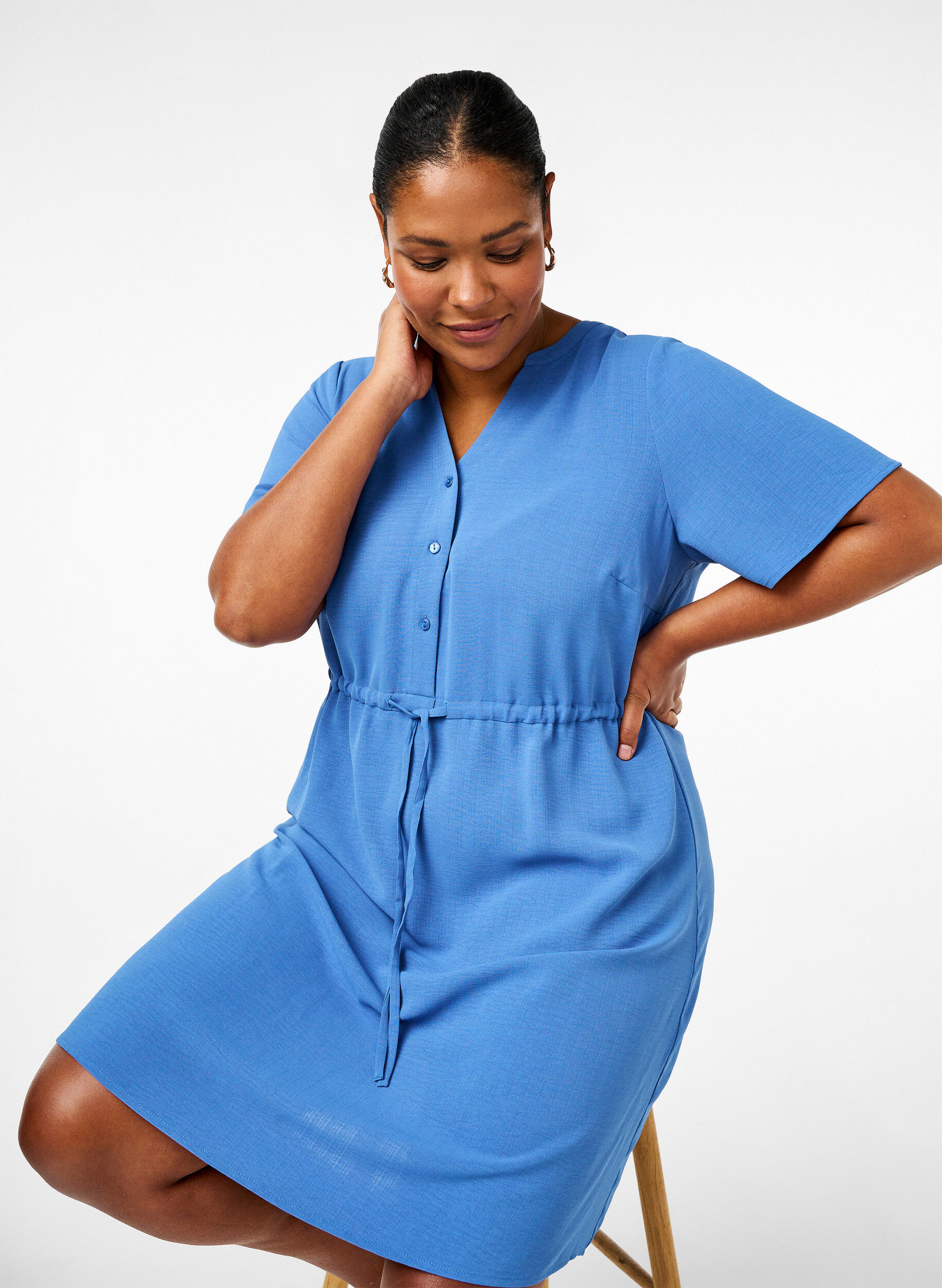 Zizzi Kort&auml;rmad kl&auml;nning med knytband i midjan, Riverside, Image image number 0