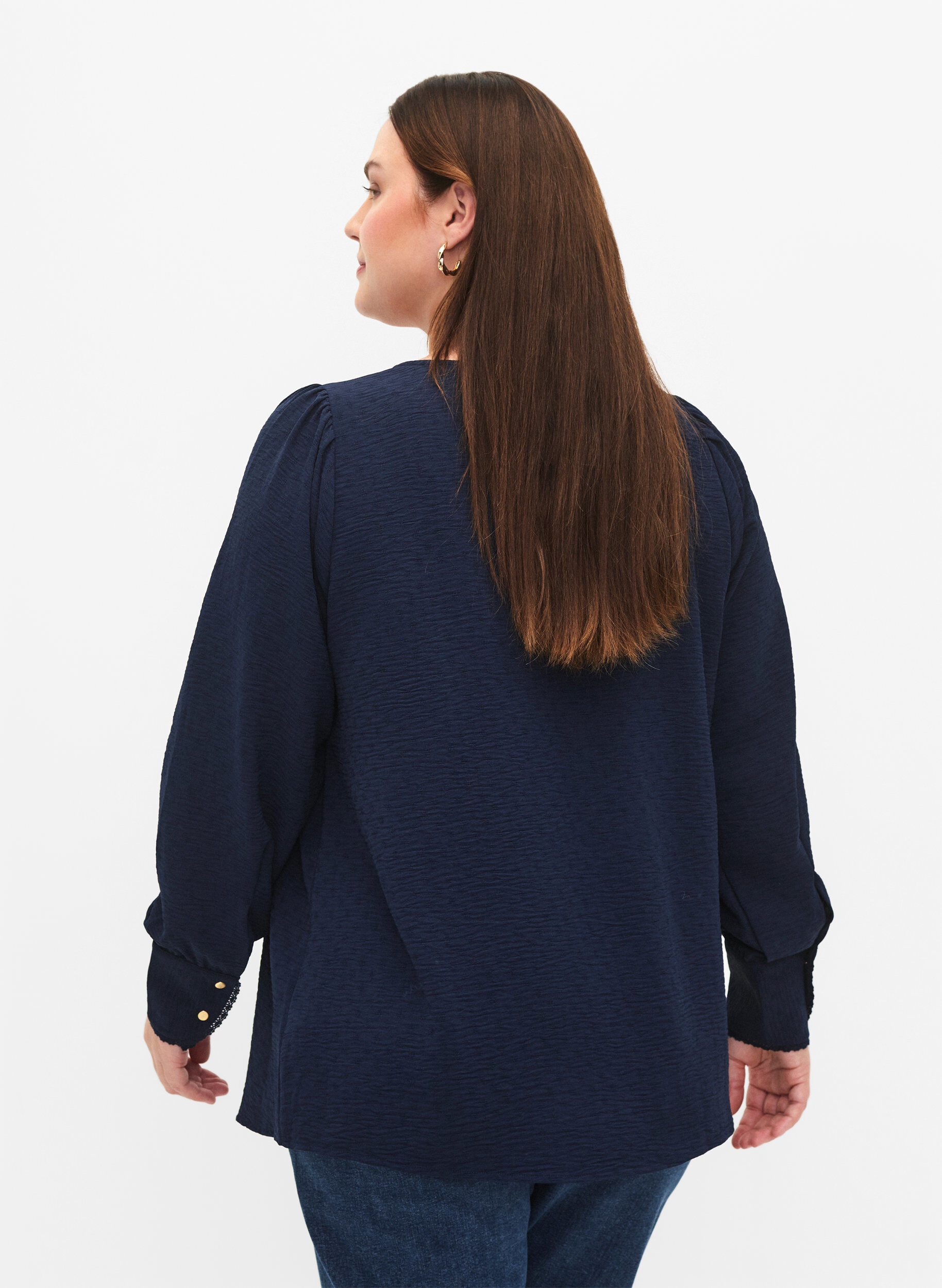 Zizzi L&aring;ng&auml;rmad blus med textur, Navy Blazer, Model image number 1