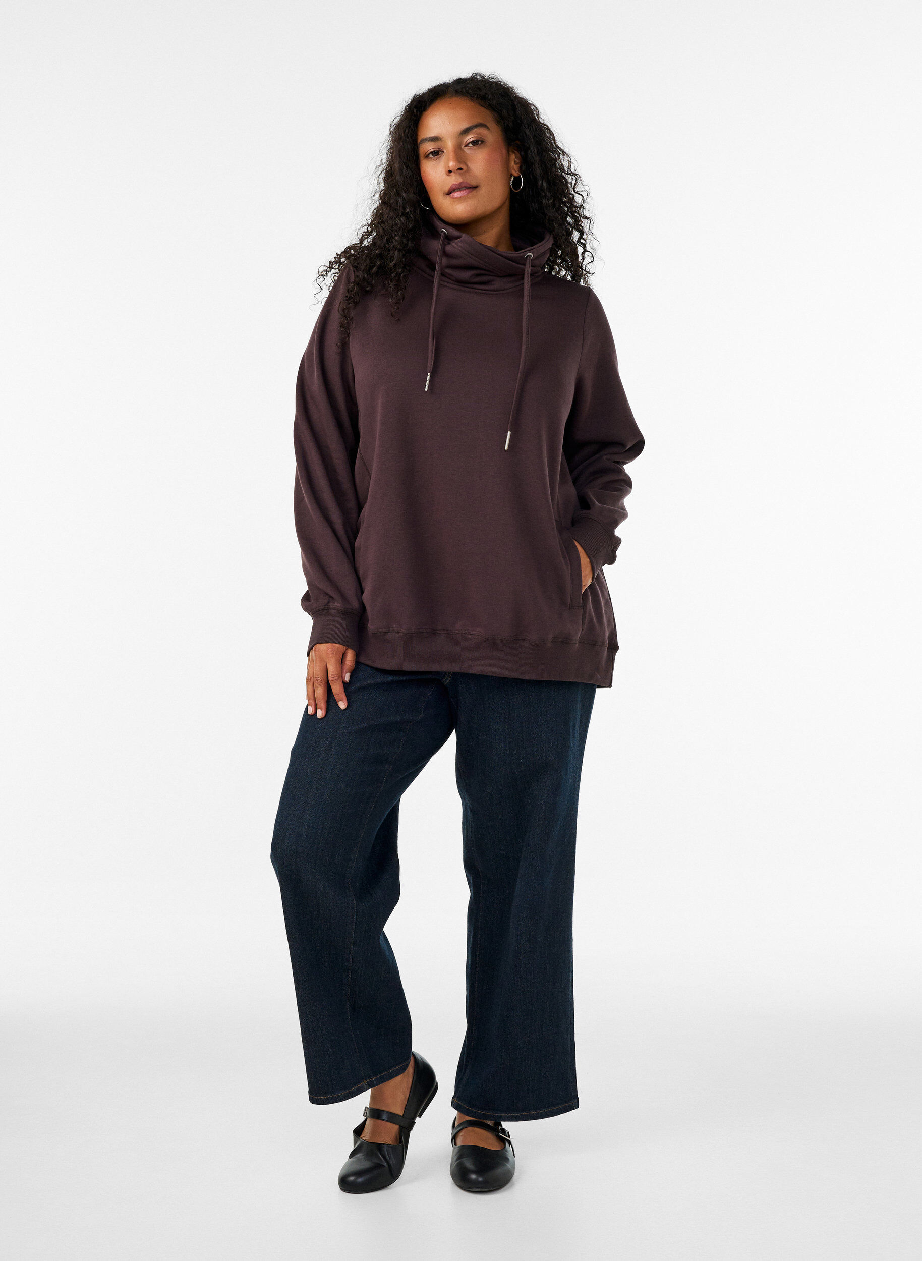 ZizziSweatshirt med h&ouml;g krage och fickor, Brun, Model image number 1