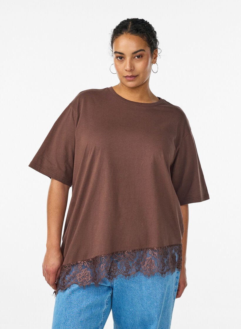 T-shirt med asymmetrisk spetskant, Brun, Model image number 0