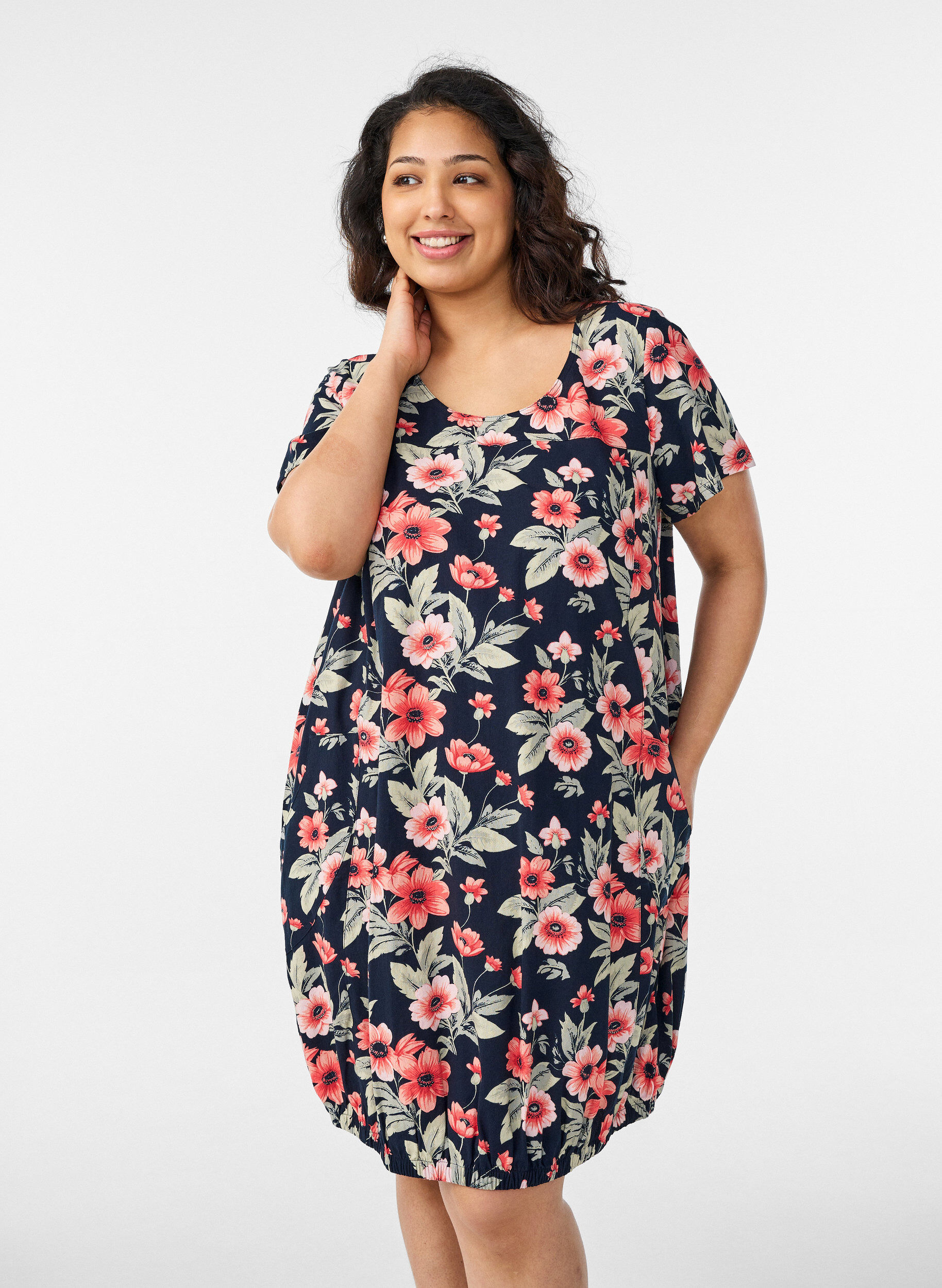 Zizzi Kort&auml;rmad bomullskl&auml;nning med tryck, Bl&aring;, Model image number 0