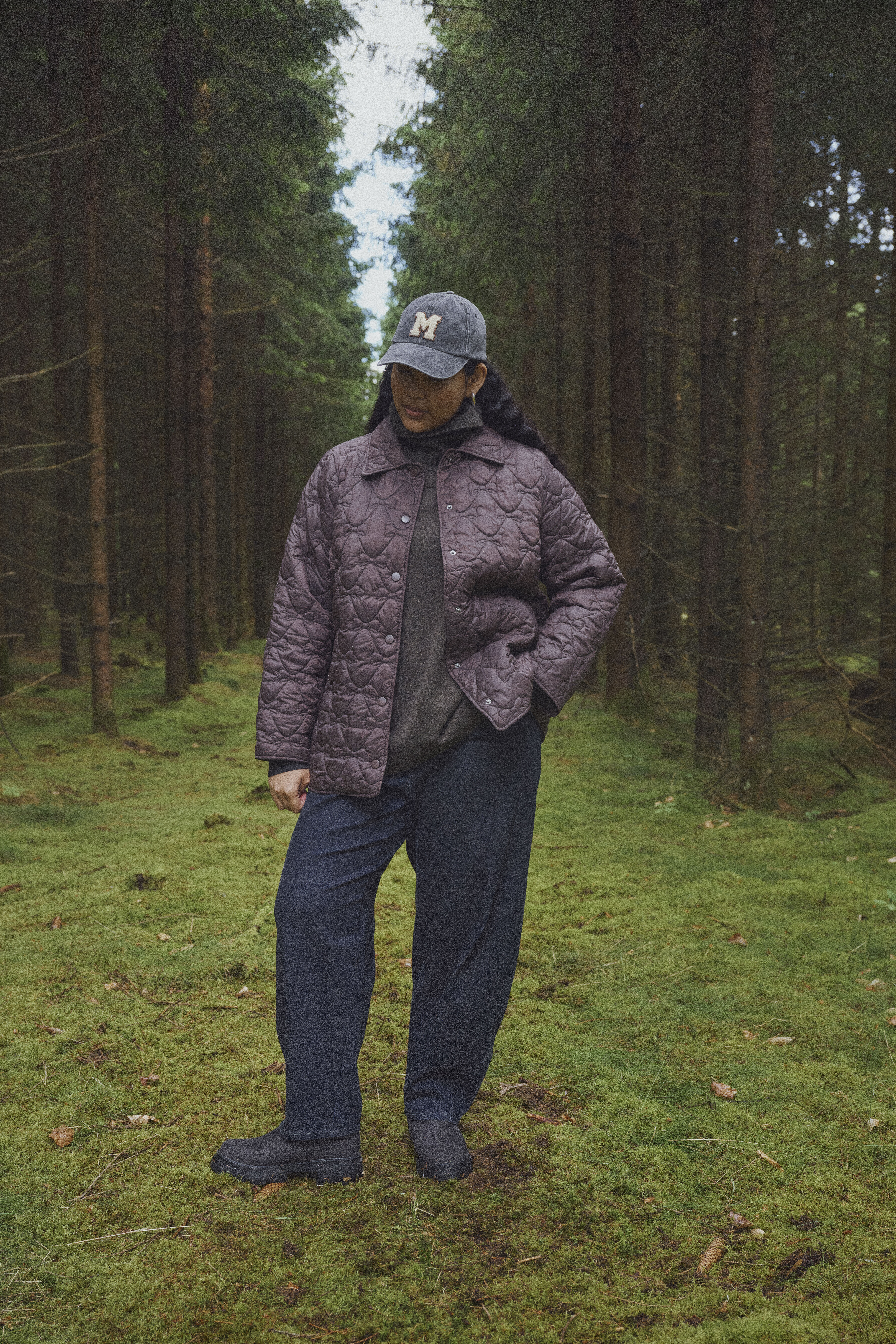 Naturlig vardagsstil i djupa toner, , Model