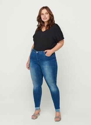 Högmidjade super slim Amy jeans, Blue denim, Model image number 2