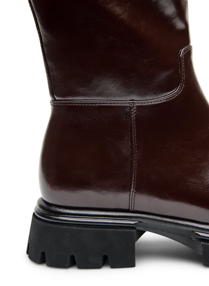 H&ouml;g st&ouml;vel med en l&auml;tt krackelerad look, Brun, Packshot