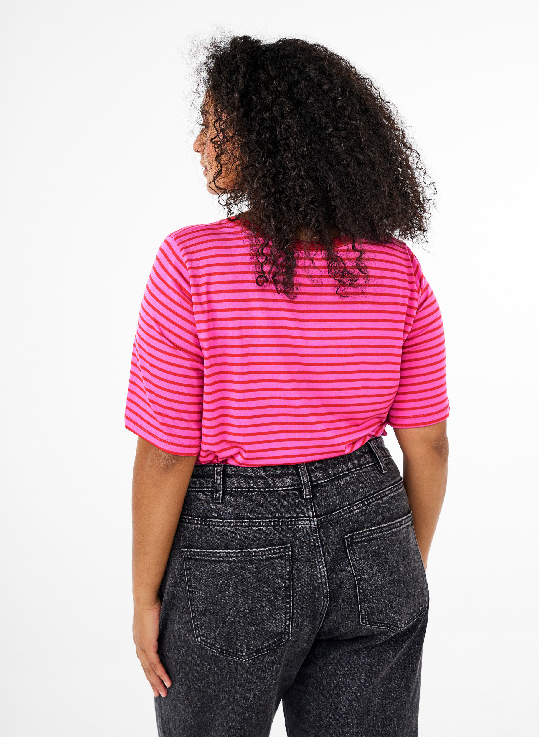 Zizzi T-shirt med TENCEL&trade; Lyocell och r&auml;nder, Rosa, Model image number 2