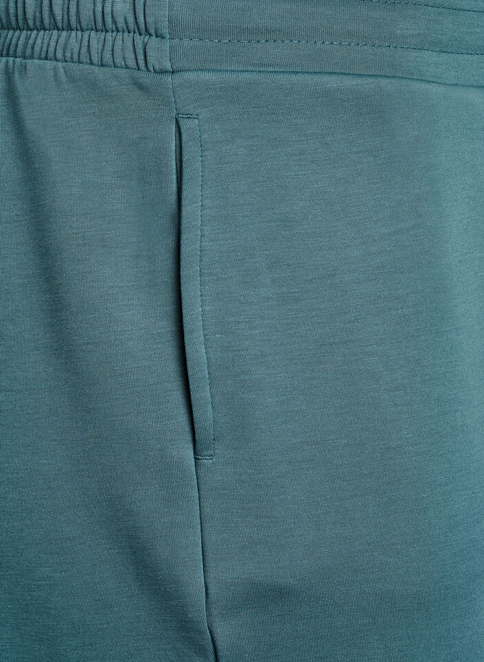 Shorts i modalmix med fickor, Gr&ouml;n, Packshot image number 2