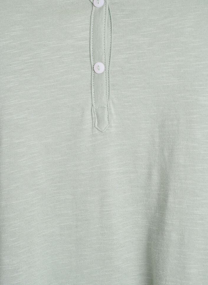 T-shirt med knappdetalj, Gr&ouml;n, Packshot image number 2