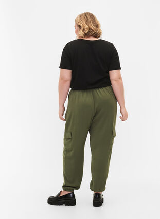 Enfärgade byxor med stora fickor, Black Olive, Model image number 1