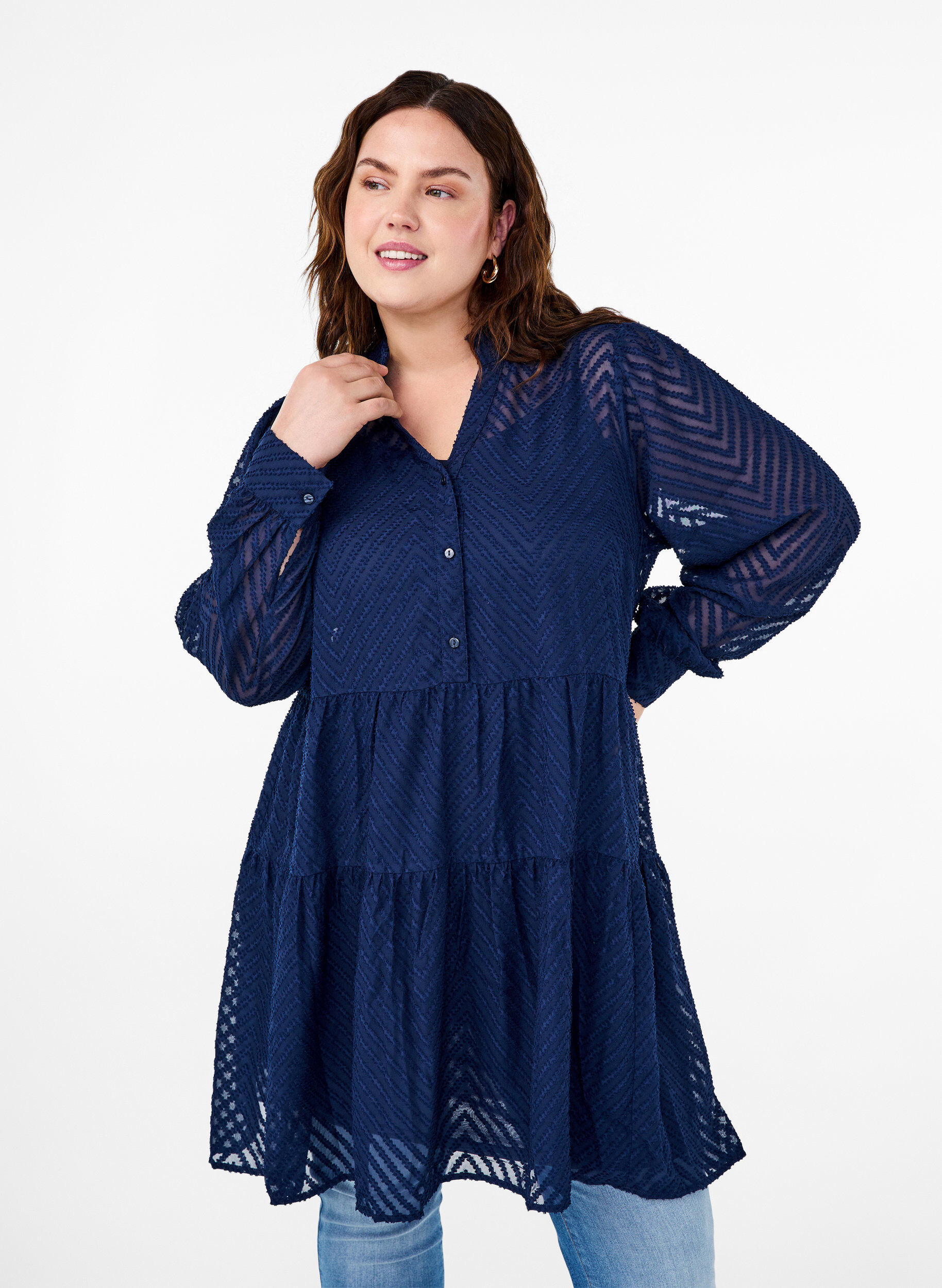 Zizzi Kort kl&auml;nning med volangkrage och struktur, Navy Blazer, Model image number 0