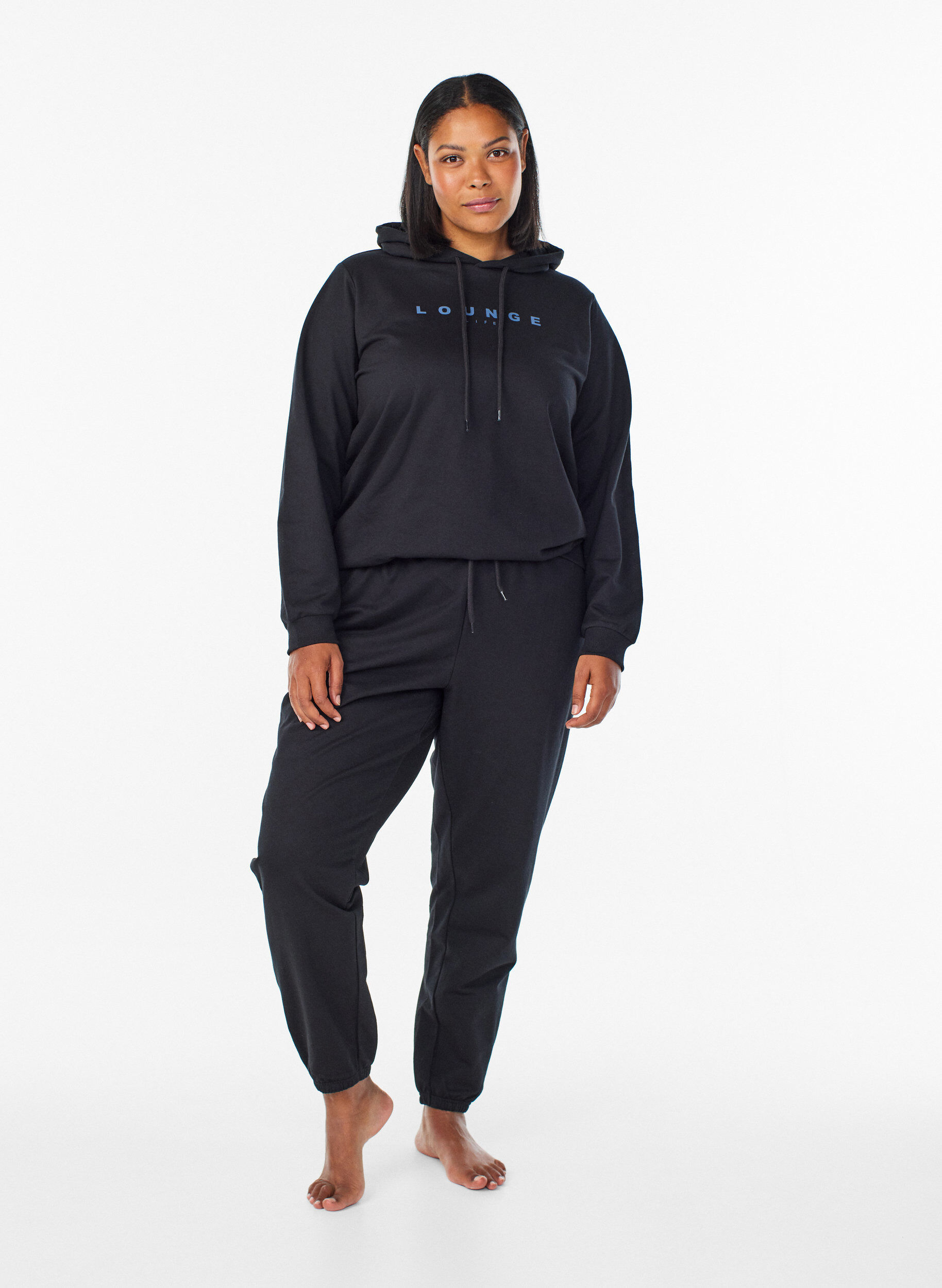 ZizziTr&ouml;ja med huva och tryck, Svart, Model image number 1