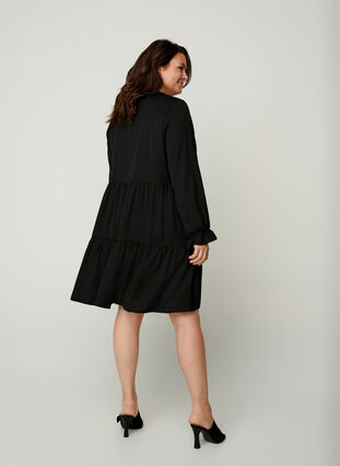Klänning med veck knytdetalj, Black, Model image number 1