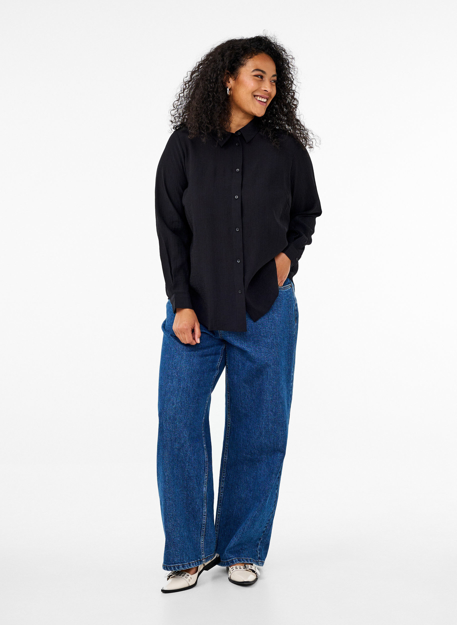 Zizzi Skjorta med randig textur, Svart, Model image number 1