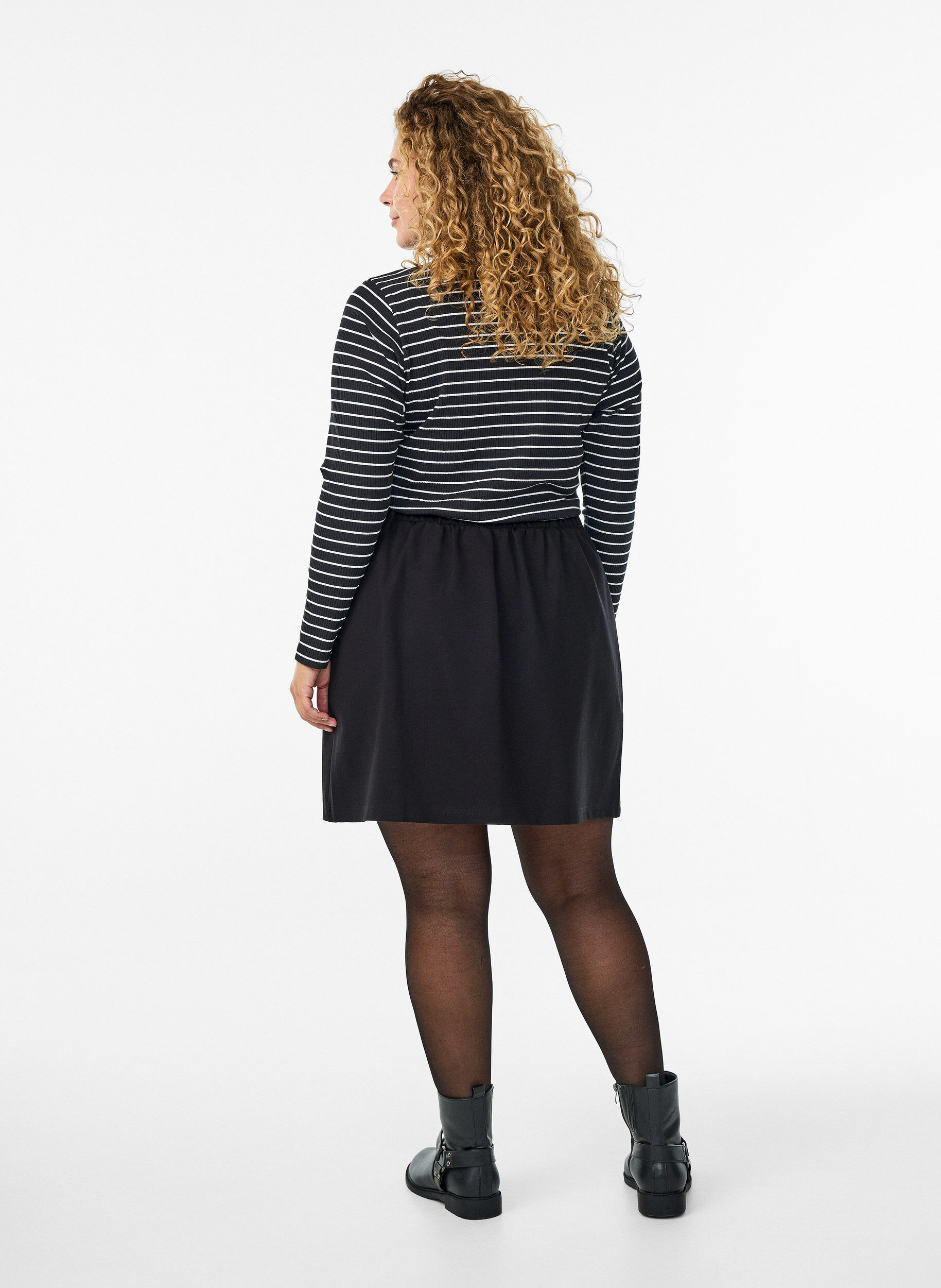 ZizziKort jerseykjol med slits, Svart, Model image number 2