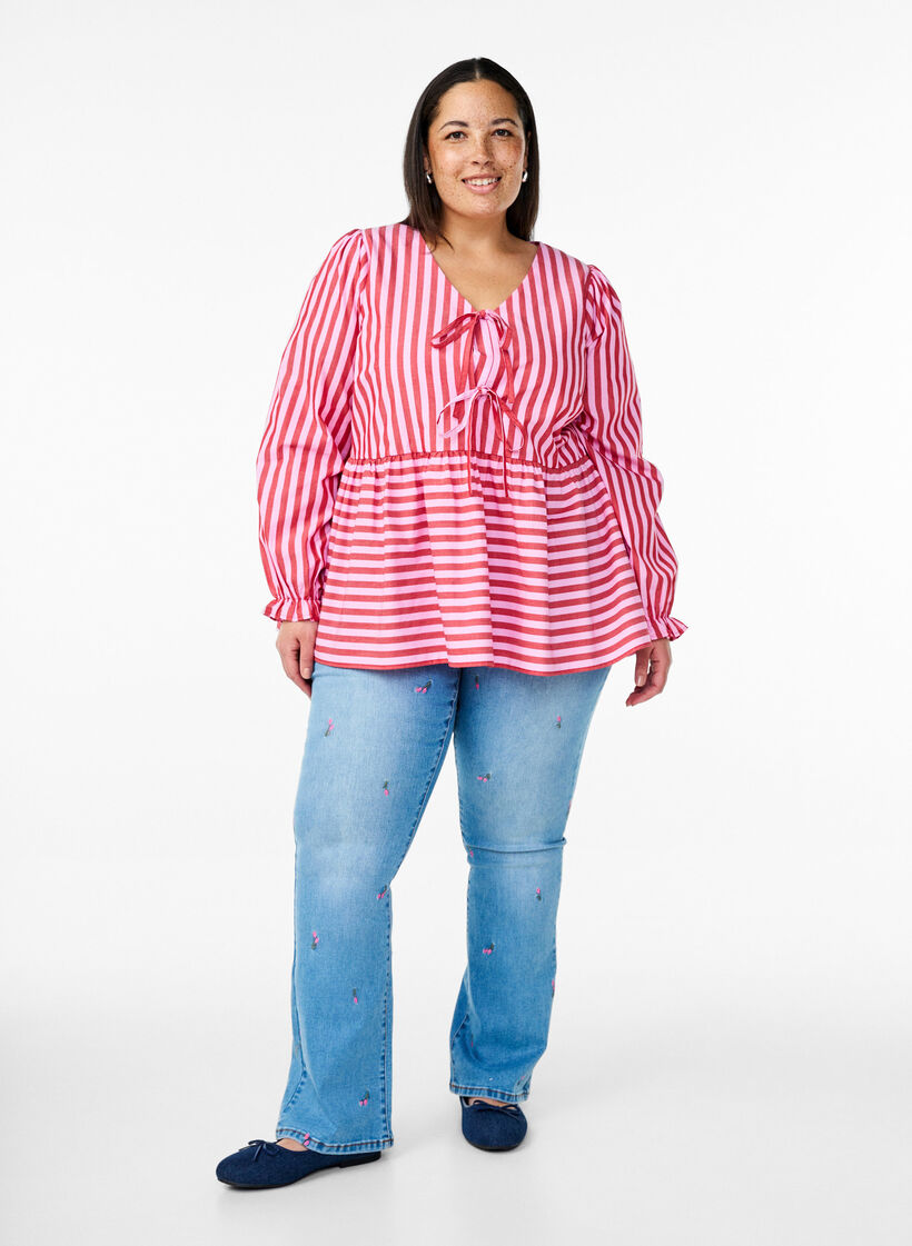 Bootcut-jeans med broderade blommor, Blå, Model image number 0