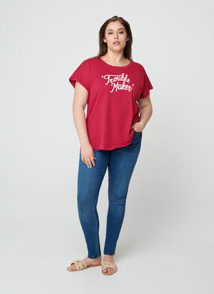 Kortärmad bomulls t-shirt med print , Cerise w. Trouble , Model image number 2