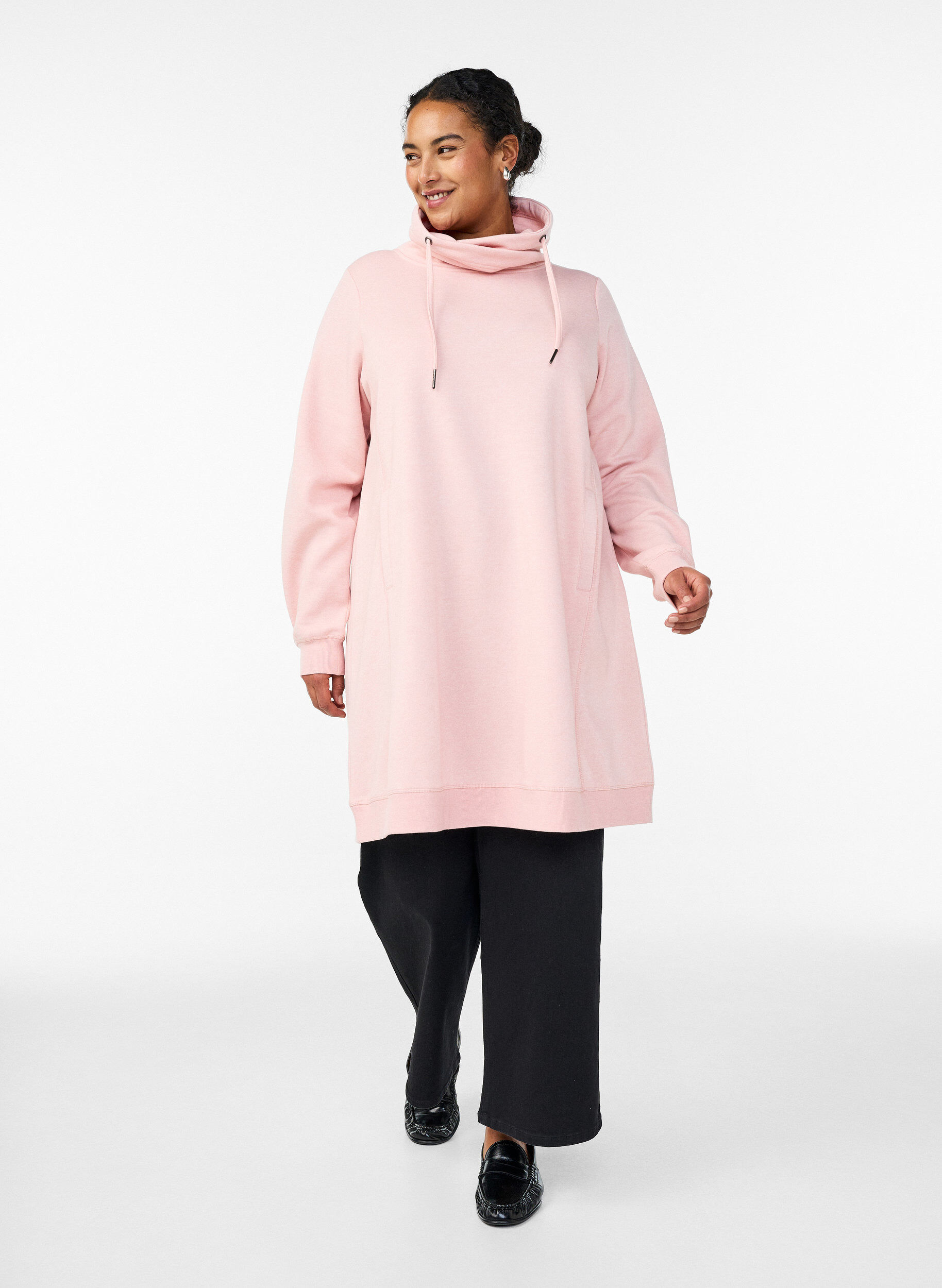 ZizziKort sweatshirtkl&auml;nning med h&ouml;g krage och fickor, Rosa, Model image number 1