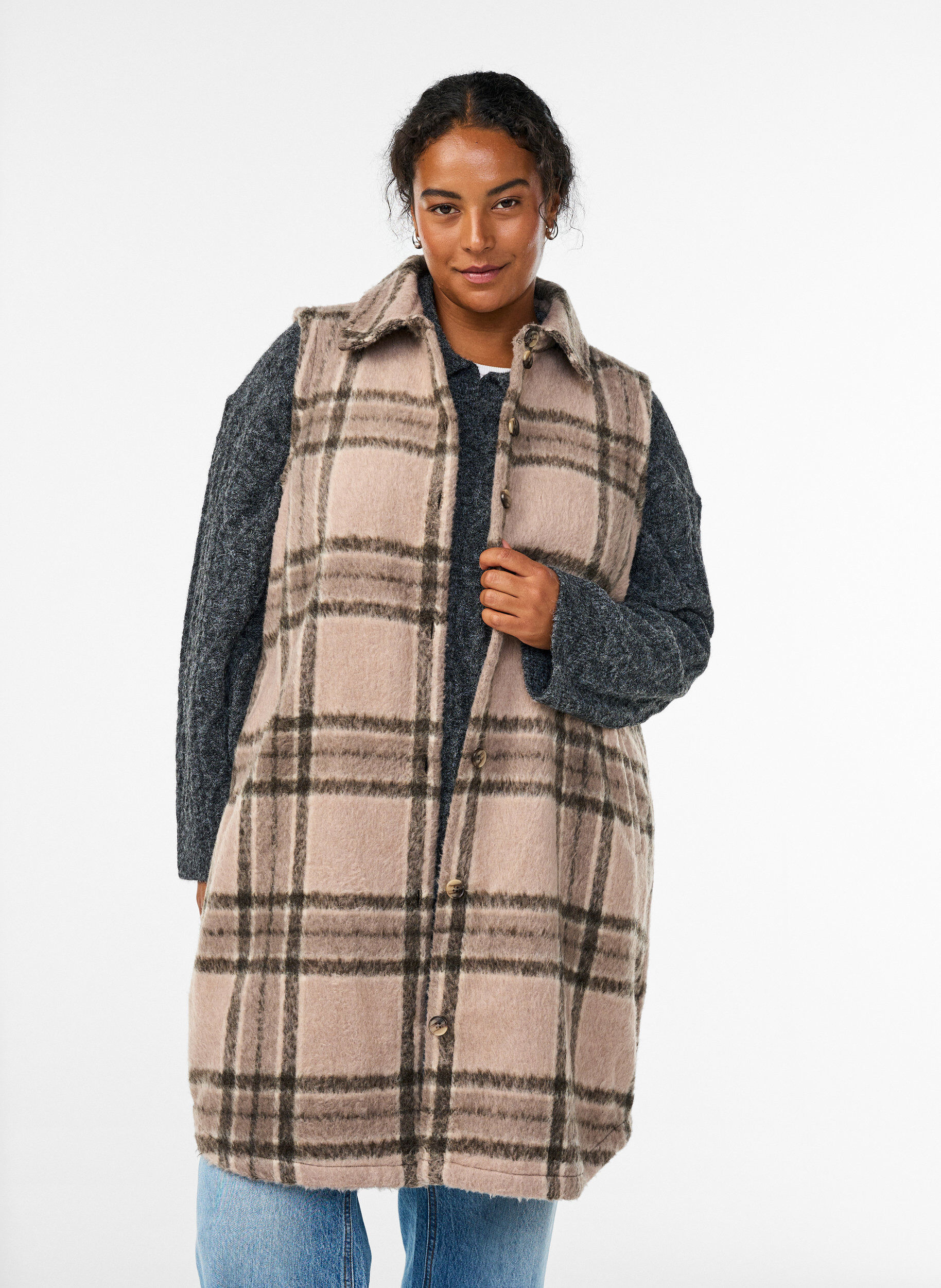 Zizzi L&aring;ng rutig v&auml;st i borstad kvalitet, Beige, Model image number 0