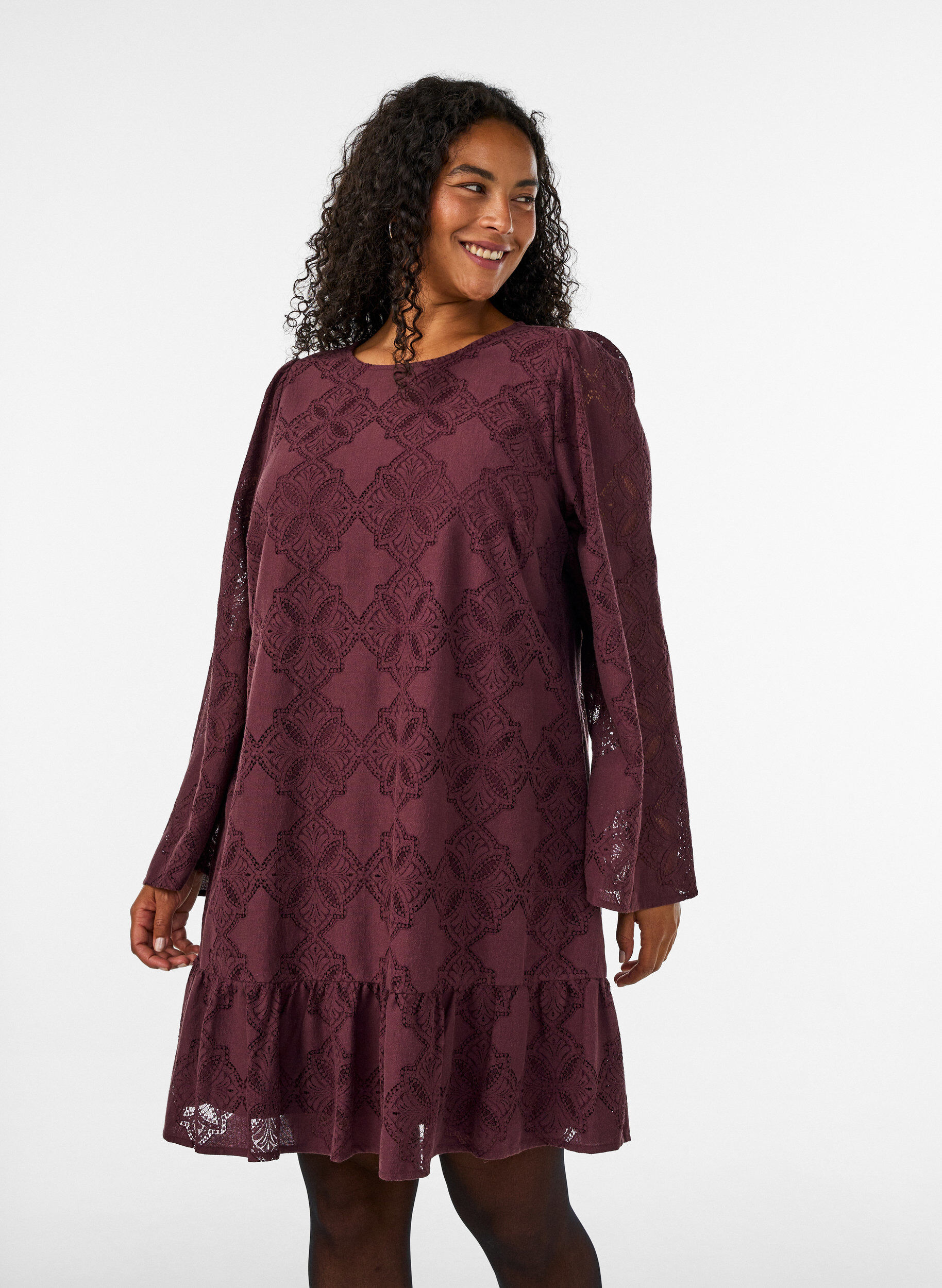 ZizziSpetskl&auml;nning med l&aring;nga &auml;rmar och volangkant, M&ouml;rk Bordeaux, Model image number 0