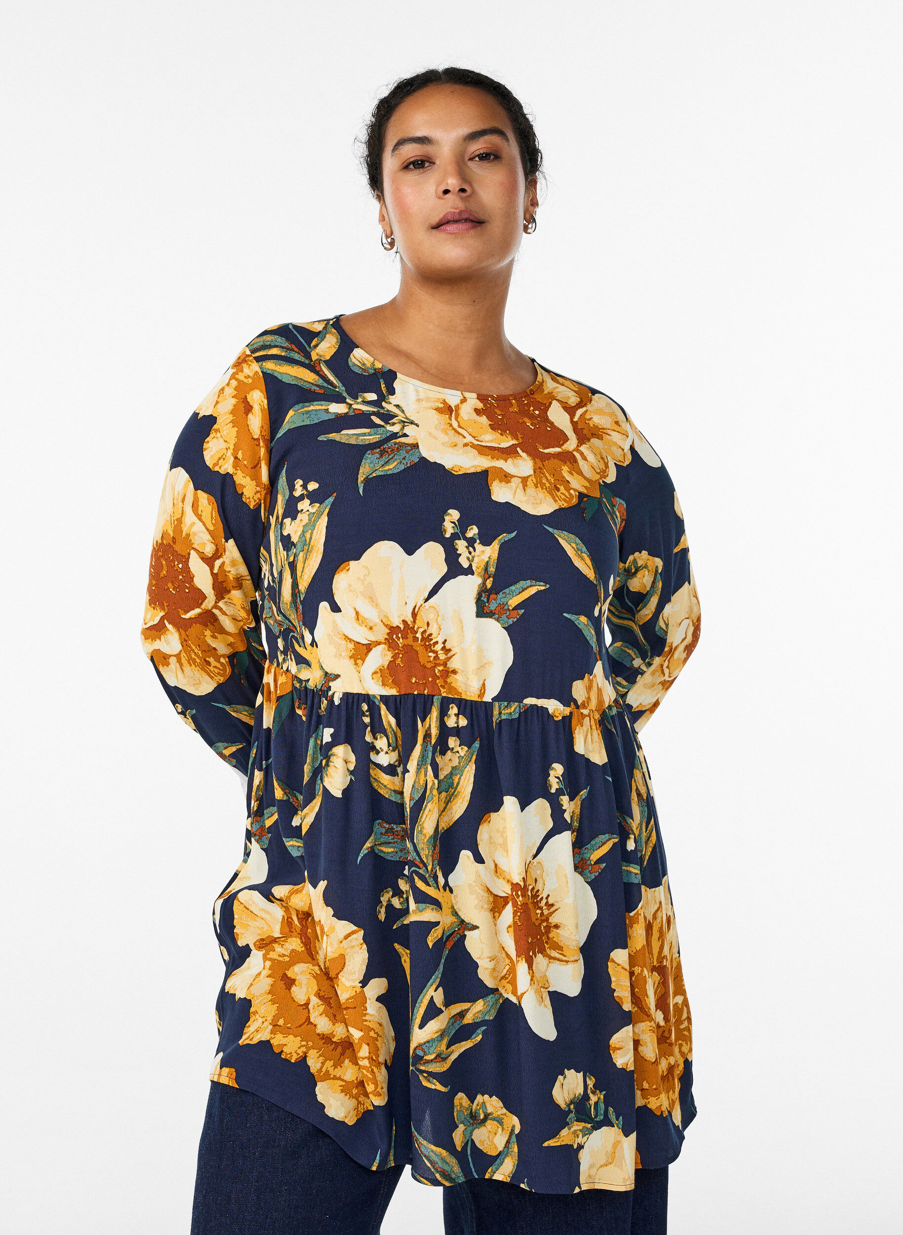 Zizzi L&aring;ng&auml;rmad tunika med sk&auml;rning, Bl&aring;, Model image number 0